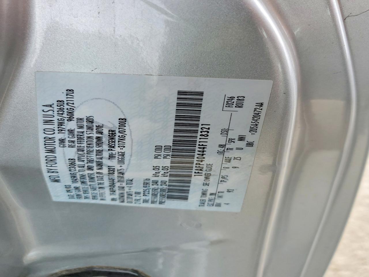 2004 Ford Mustang Silver vin: 1FAFP40444F118321