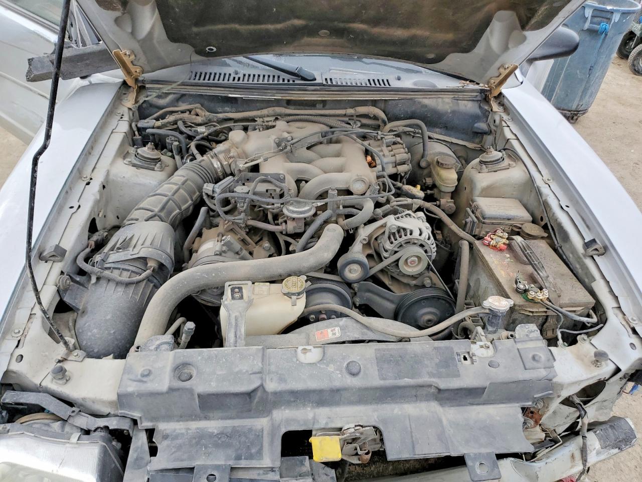 2004 Ford Mustang Silver vin: 1FAFP40444F118321