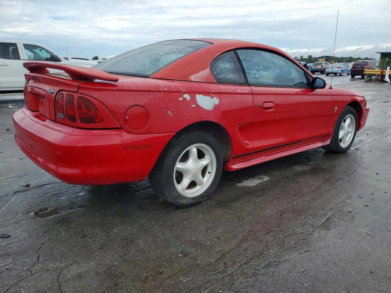 1998 Ford Mustang Red vin: 1FAFP4044WF194141