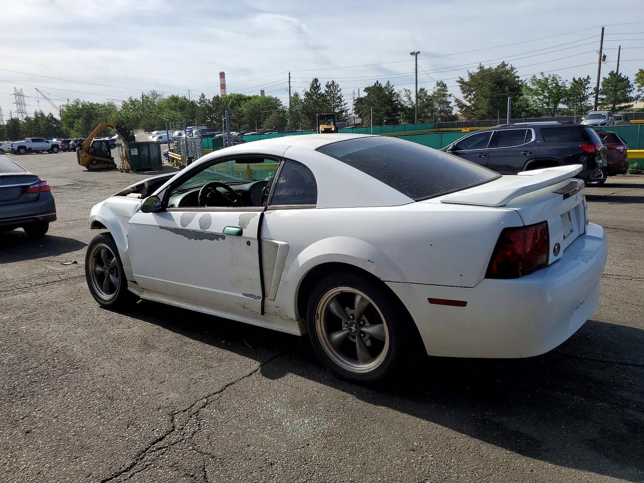 1999 Ford Mustang White vin: 1FAFP4044XF198840