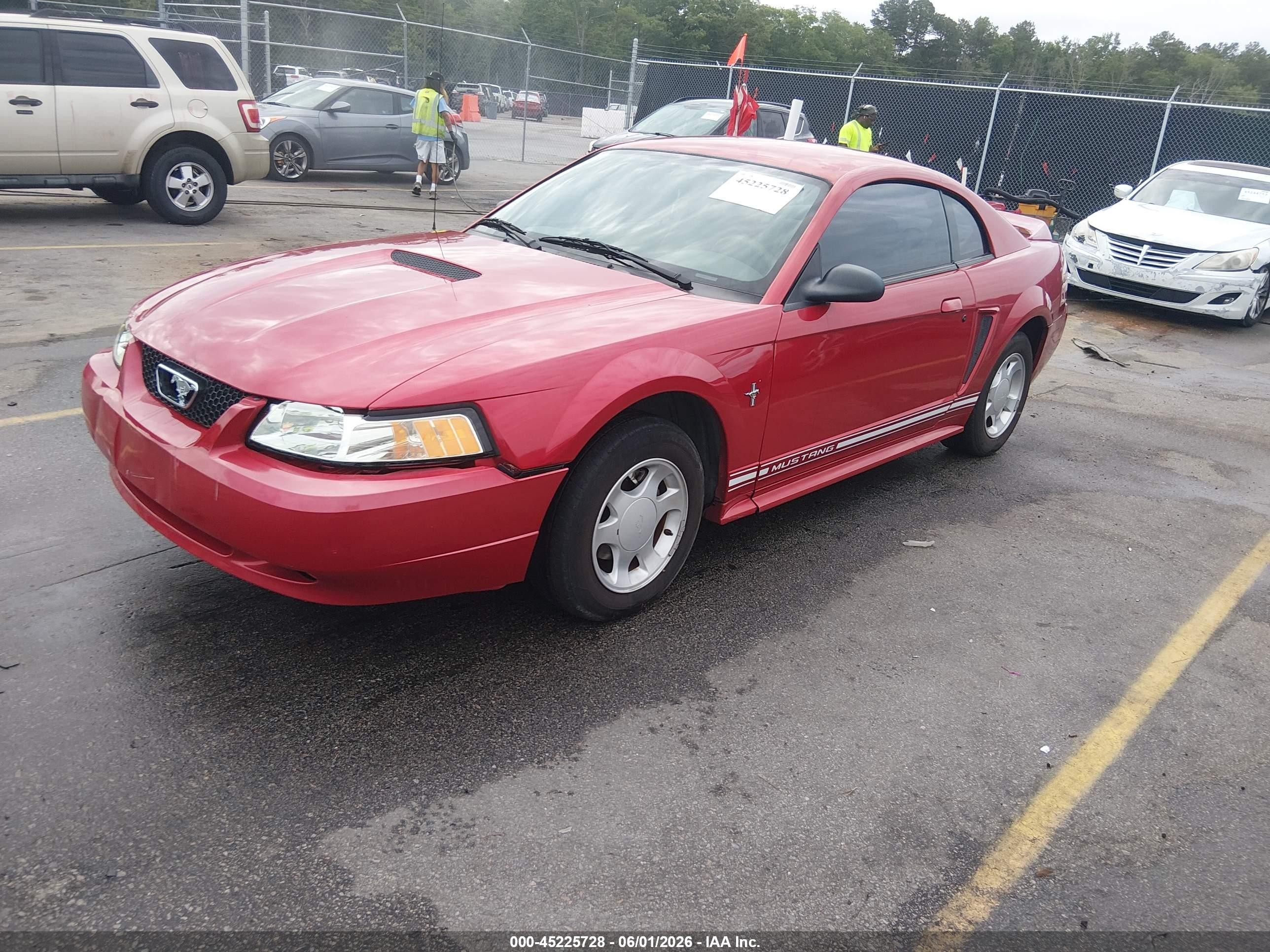 2000 Ford Mustang Red vin: 1FAFP4044YF315706