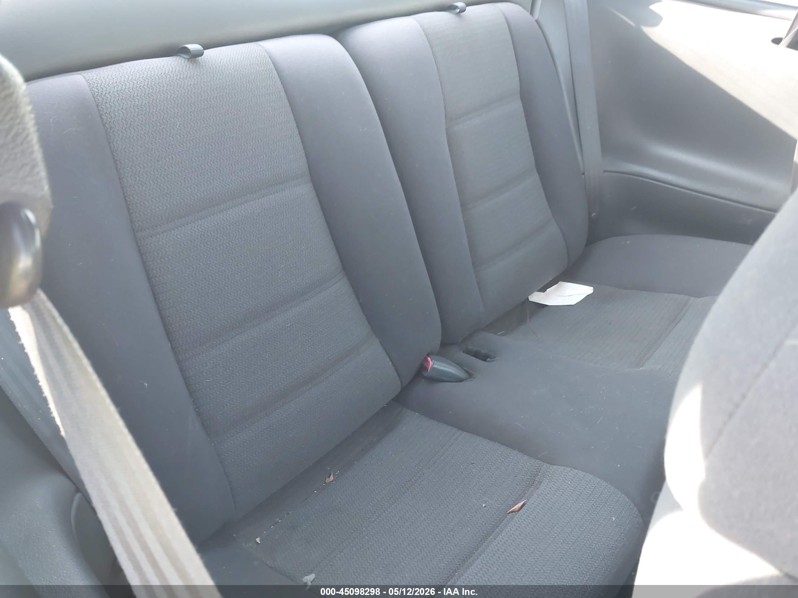 2001 Ford Mustang   Черный vin: 1FAFP40451F194402