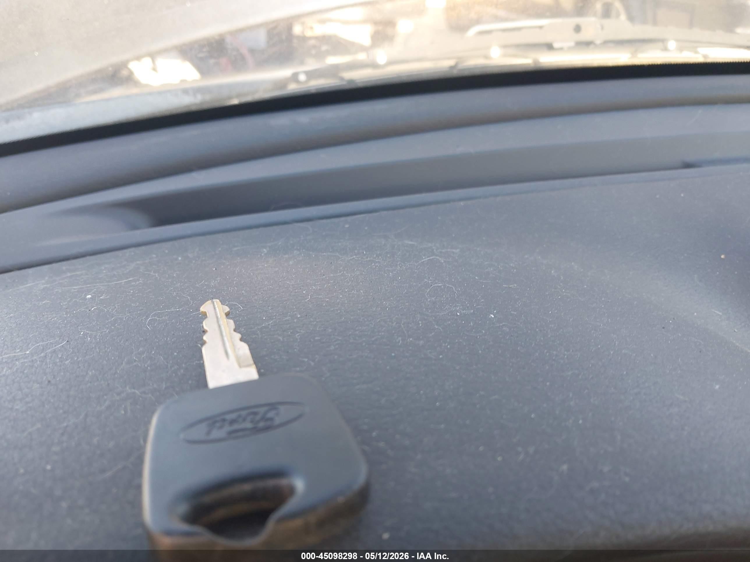 2001 Ford Mustang   Черный vin: 1FAFP40451F194402