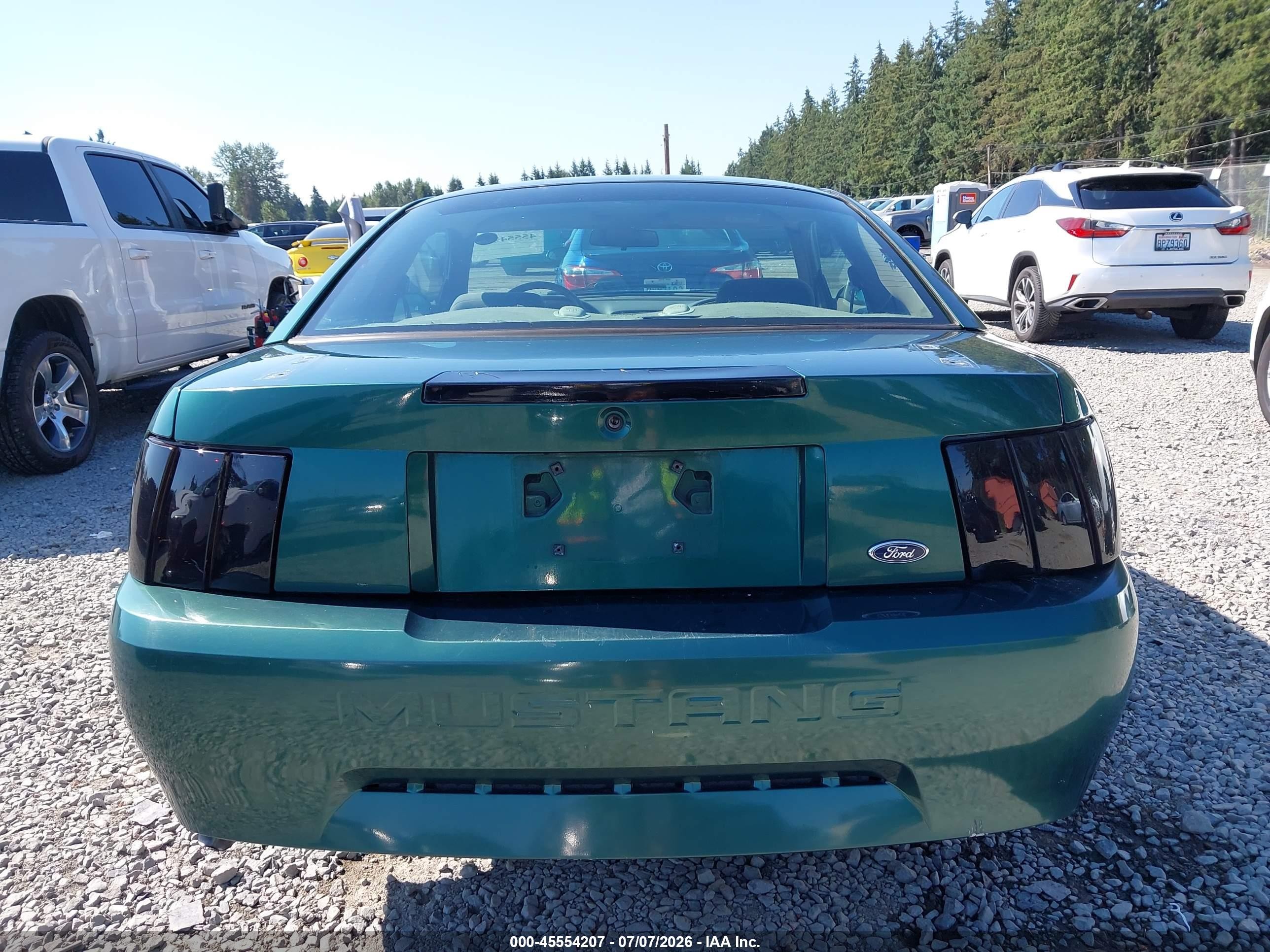 2002 Ford Mustang Deluxe/premium/standard Green vin: 1FAFP40452F140776