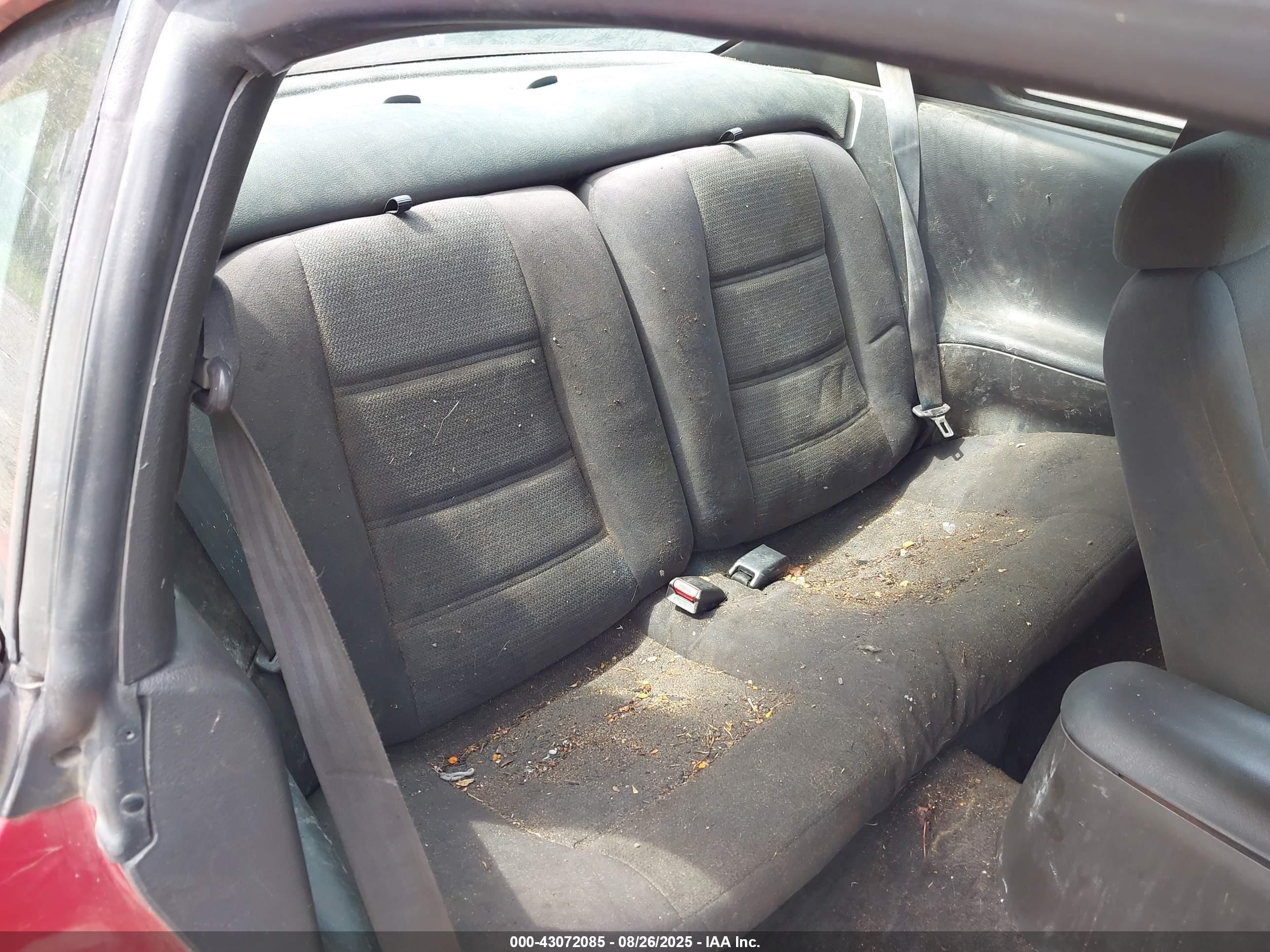 2002 Ford Mustang   Maroon vin: 1FAFP40452F206744