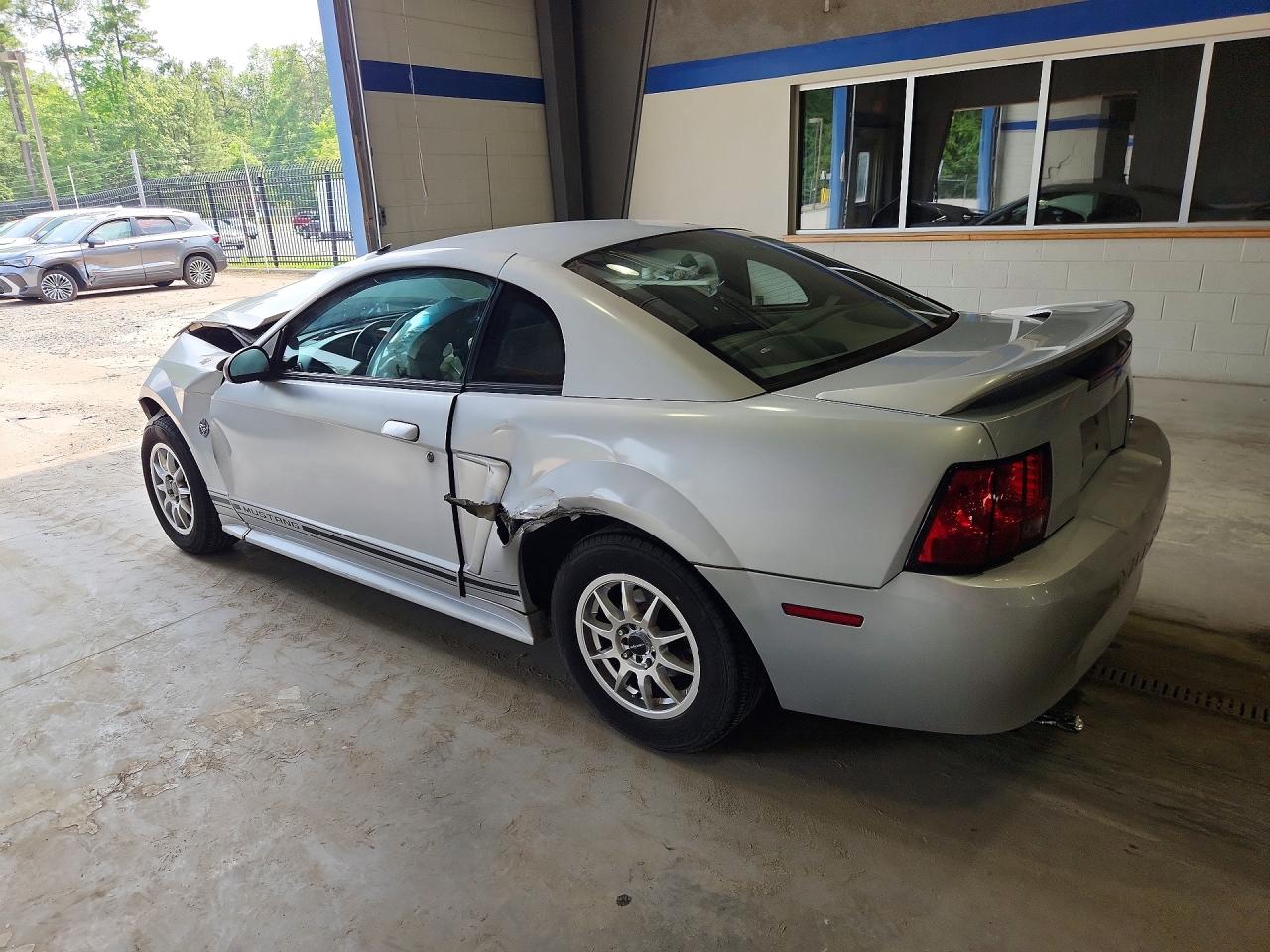 1999 Ford Mustang Silver vin: 1FAFP4045XF232736