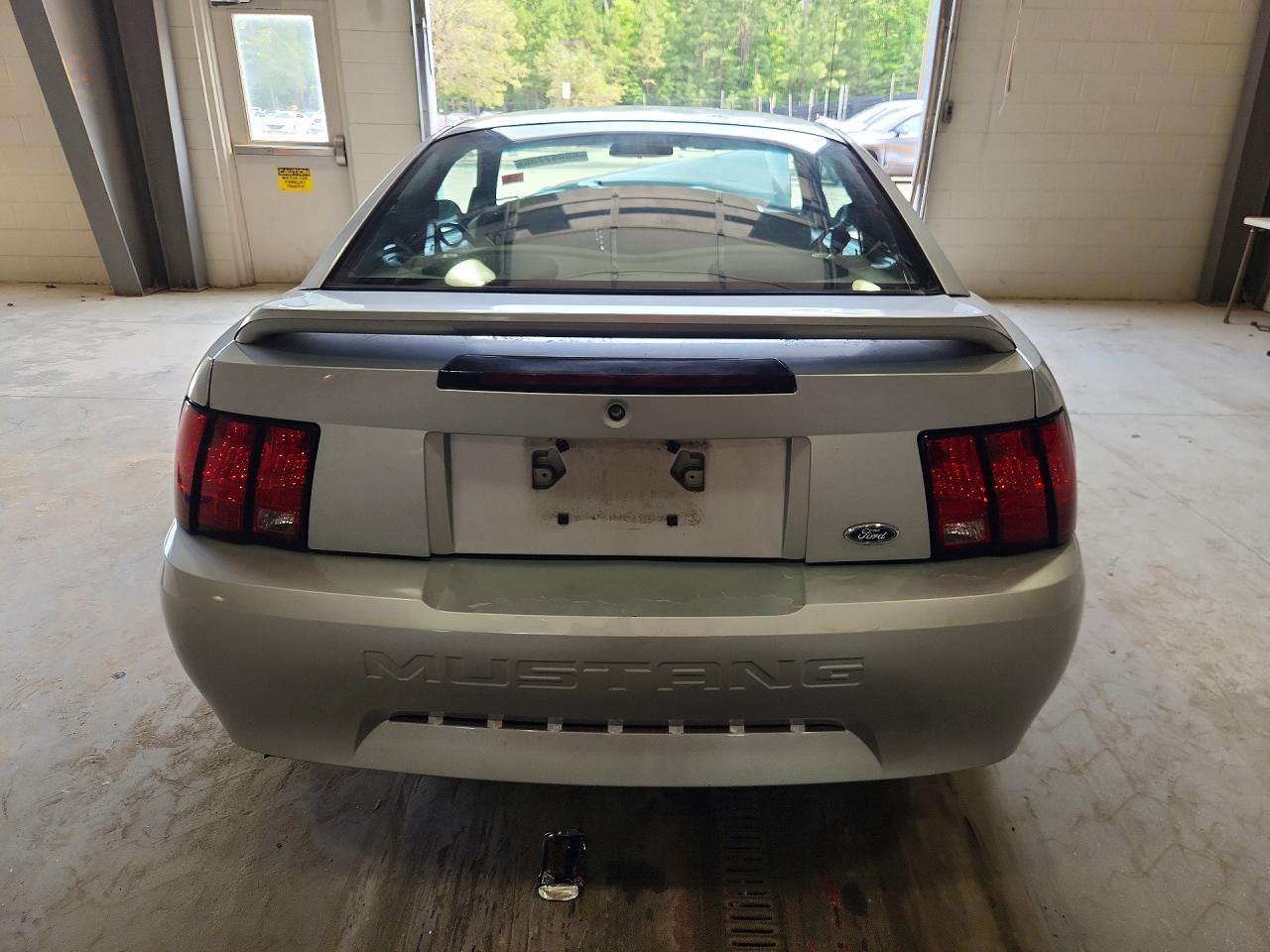 1999 Ford Mustang Silver vin: 1FAFP4045XF232736