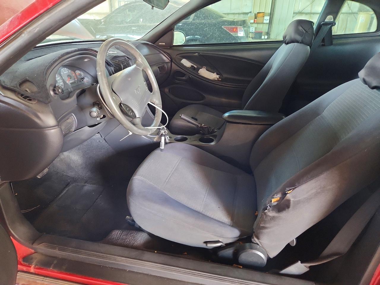 2001 Ford Mustang Maroon vin: 1FAFP40461F119966