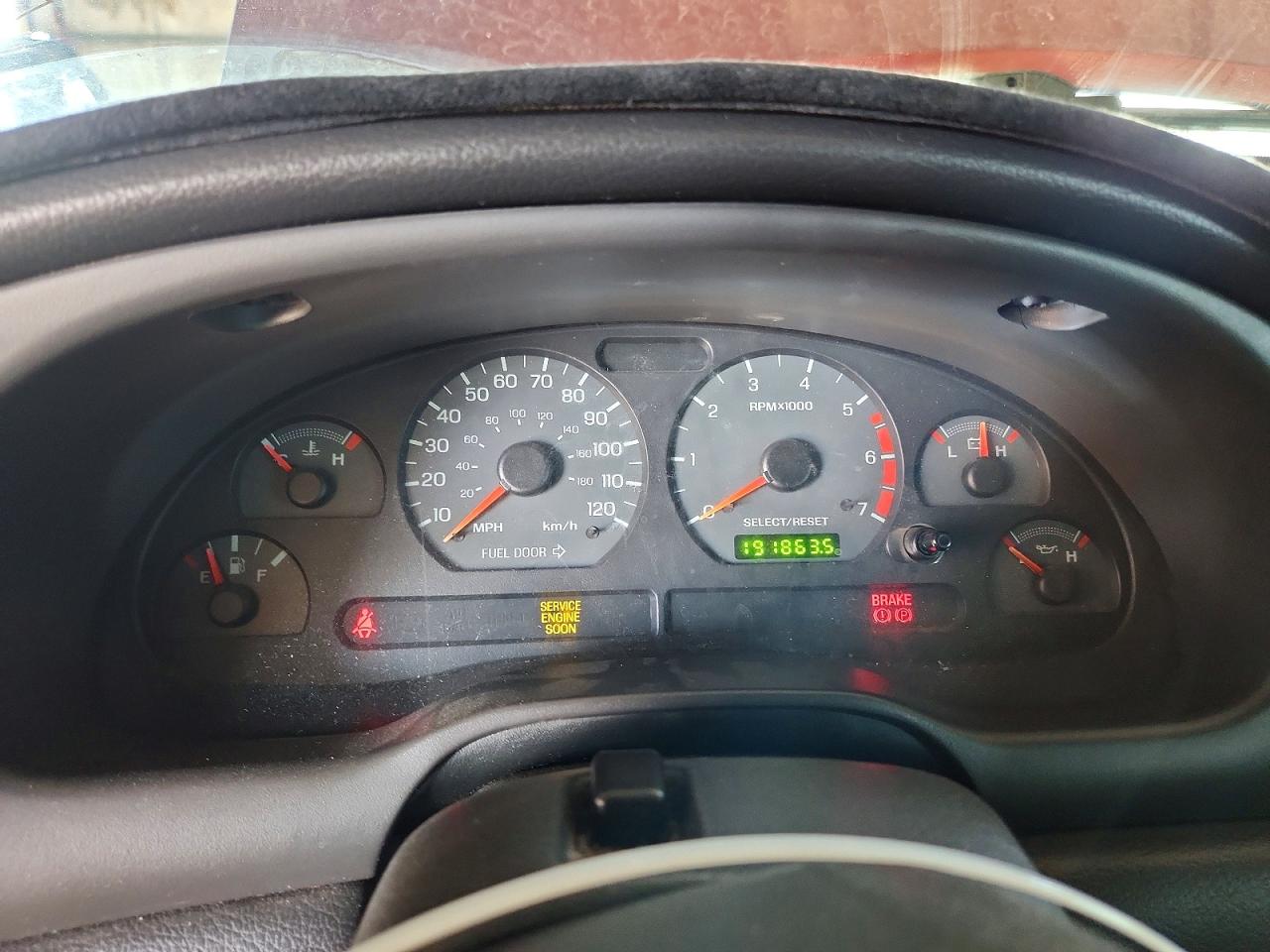 2001 Ford Mustang Maroon vin: 1FAFP40461F119966