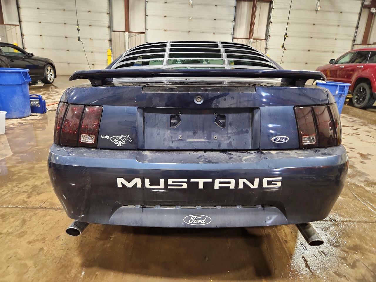2002 Ford Mustang Blue vin: 1FAFP40462F159174