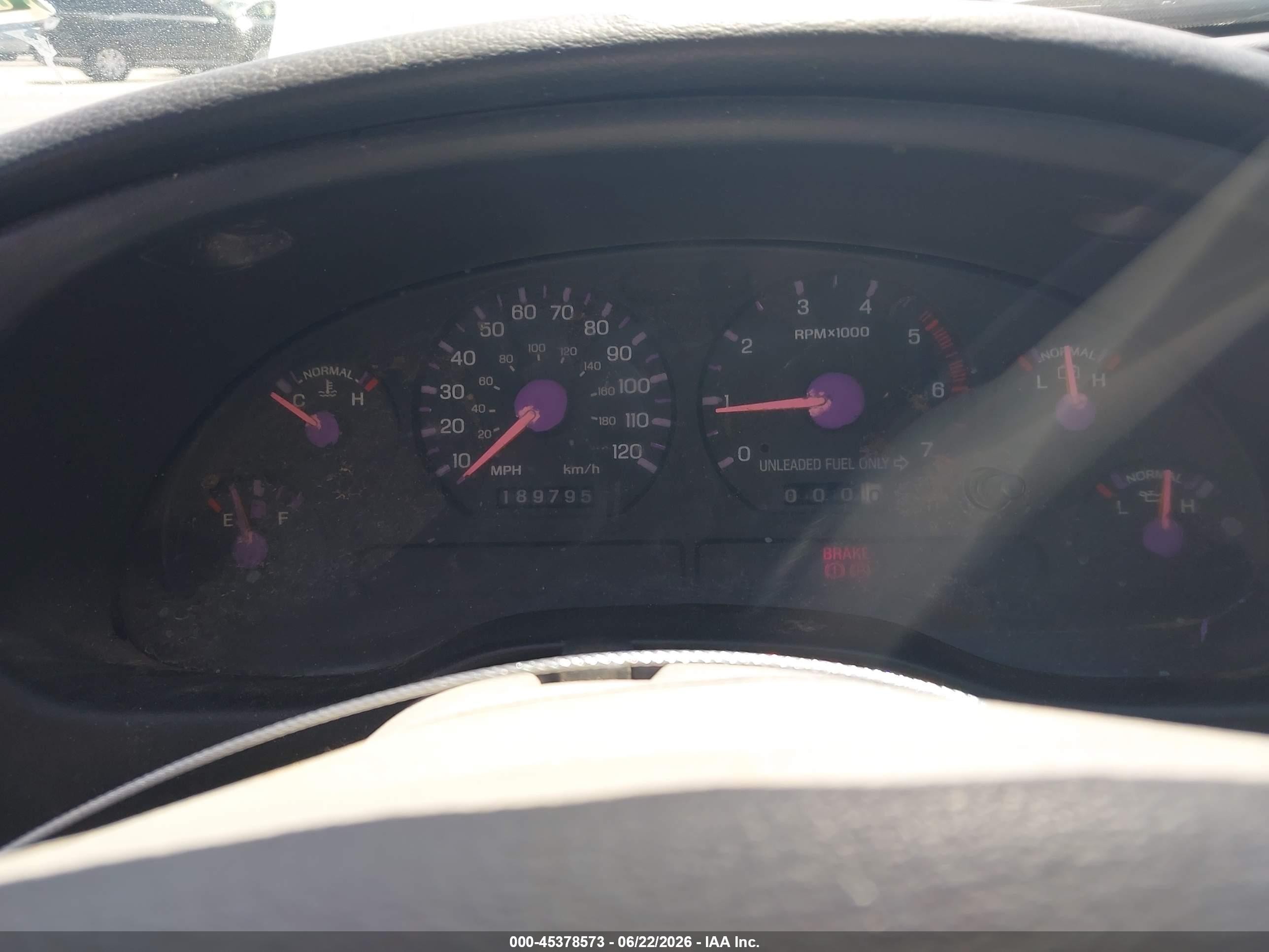 1998 Ford Mustang   White vin: 1FAFP4046WF149539