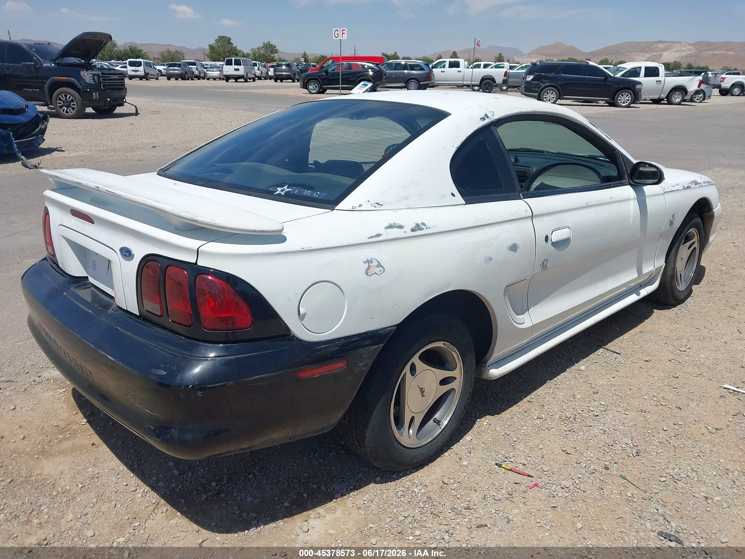 1998 Ford Mustang   White vin: 1FAFP4046WF149539