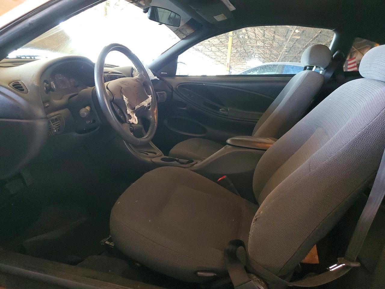2000 Ford Mustang Gold vin: 1FAFP4046YF208821