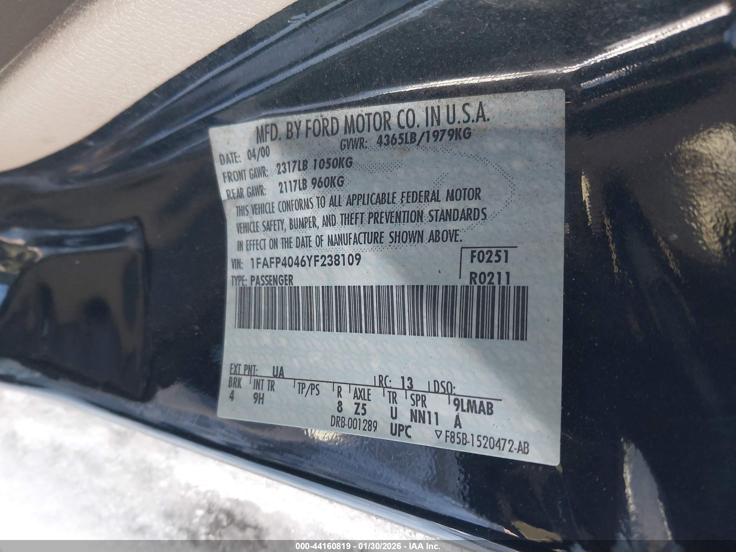 2000 Ford Mustang   Black vin: 1FAFP4046YF238109