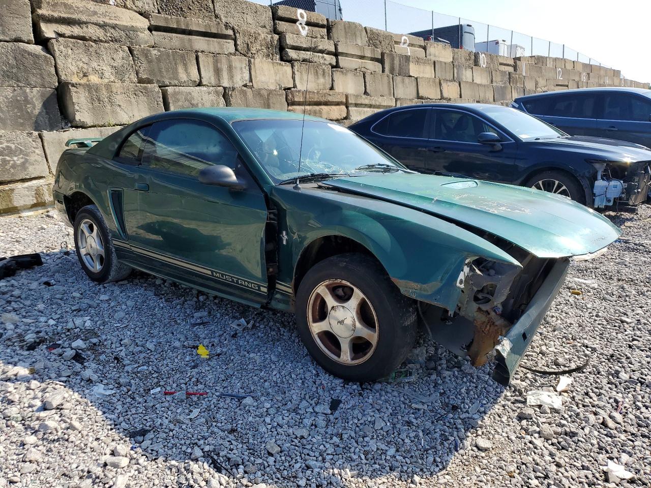 2001 Ford Mustang Green vin: 1FAFP40471F203262
