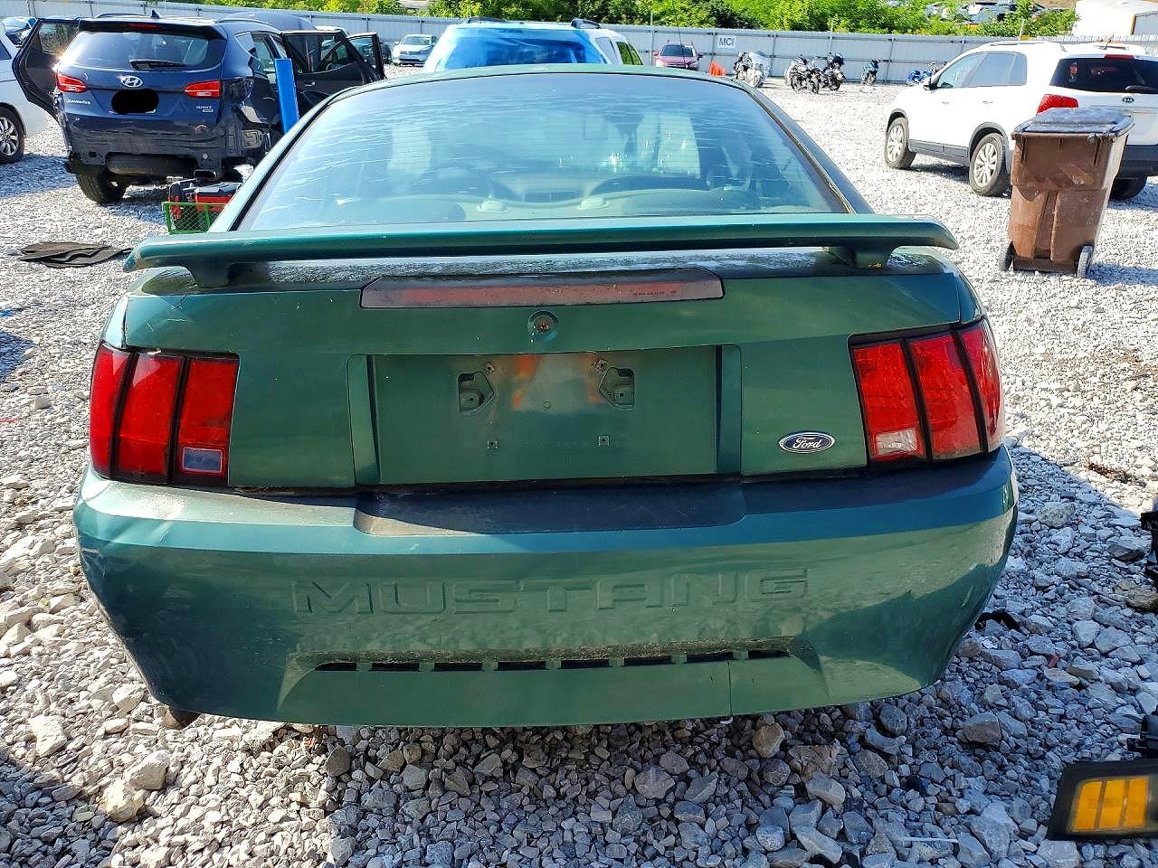 2001 Ford Mustang Green vin: 1FAFP40471F203262