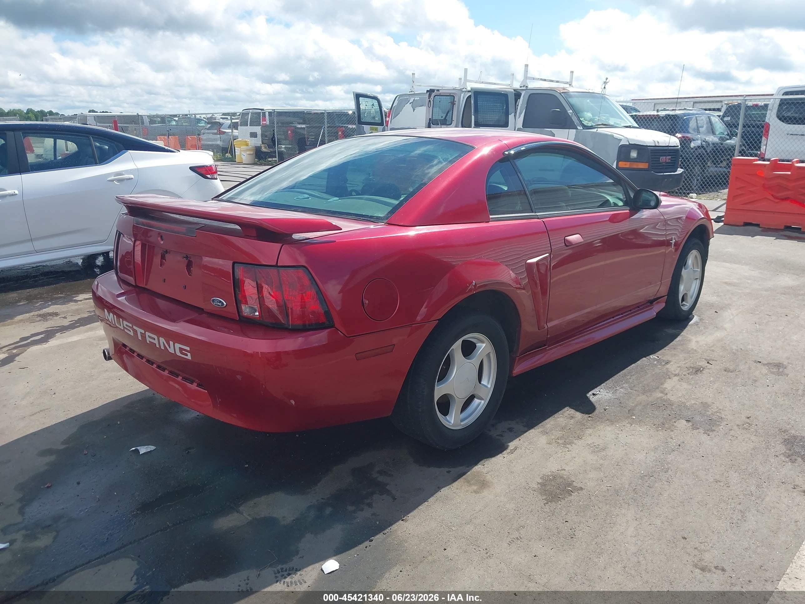 2002 Ford Mustang Deluxe/premium Red vin: 1FAFP40472F167865