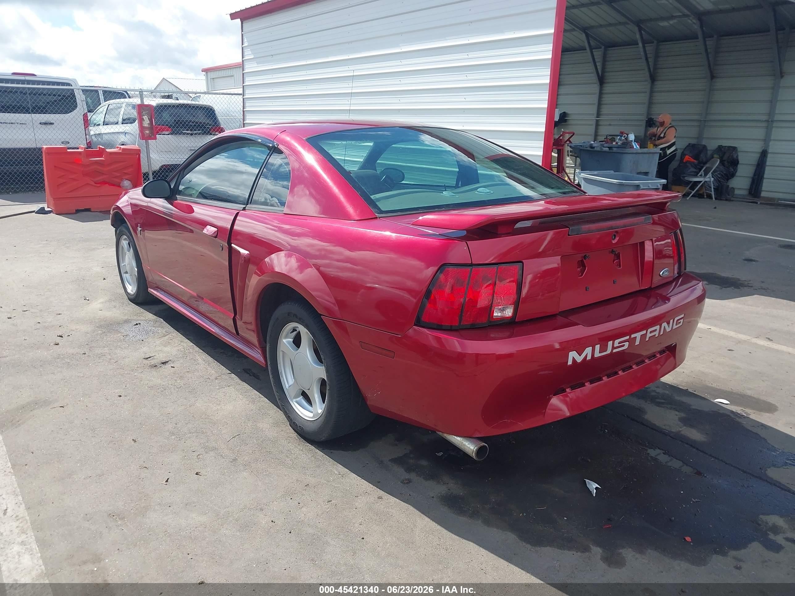 2002 Ford Mustang Deluxe/premium Red vin: 1FAFP40472F167865
