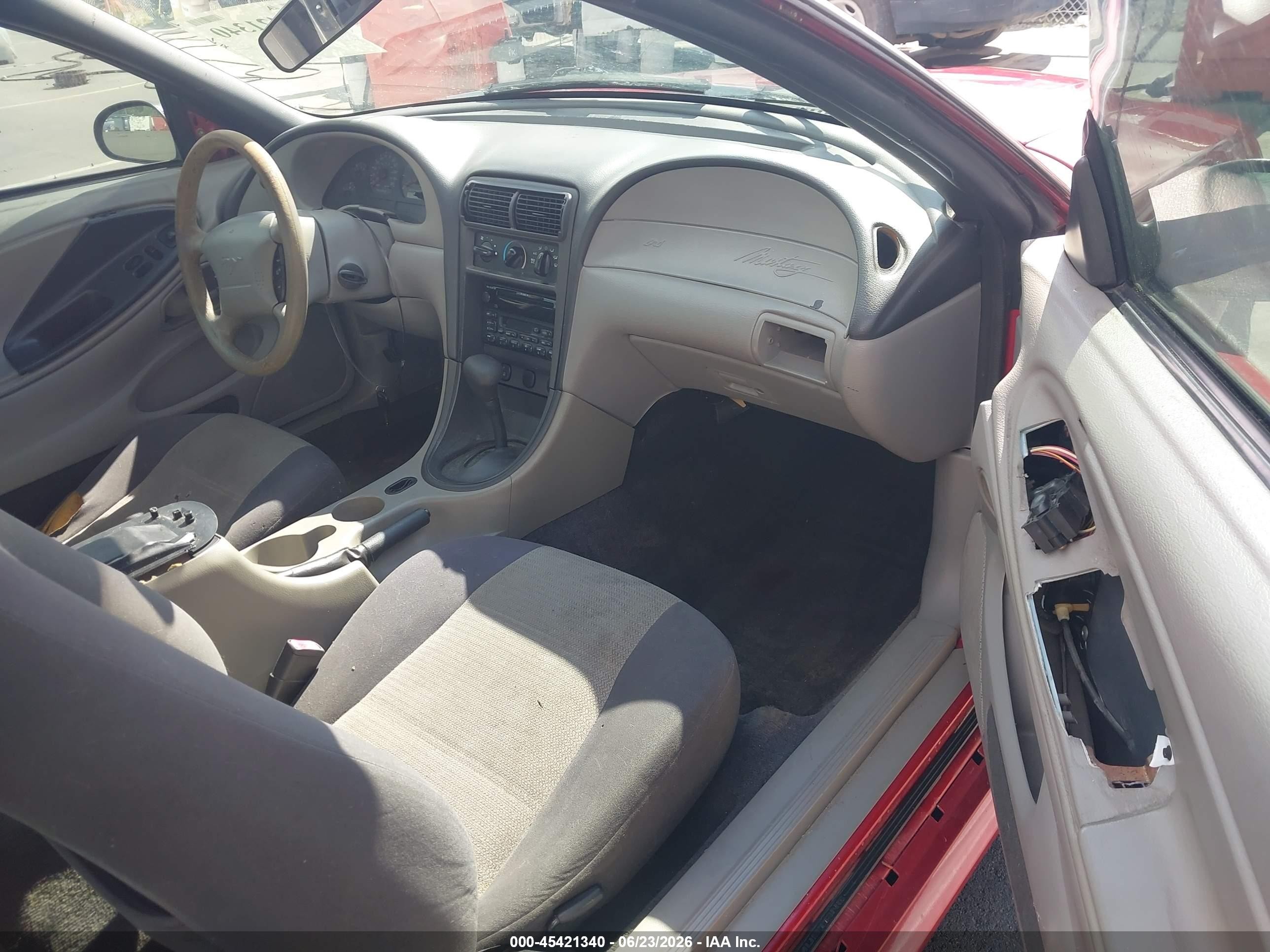 2002 Ford Mustang Deluxe/premium Red vin: 1FAFP40472F167865