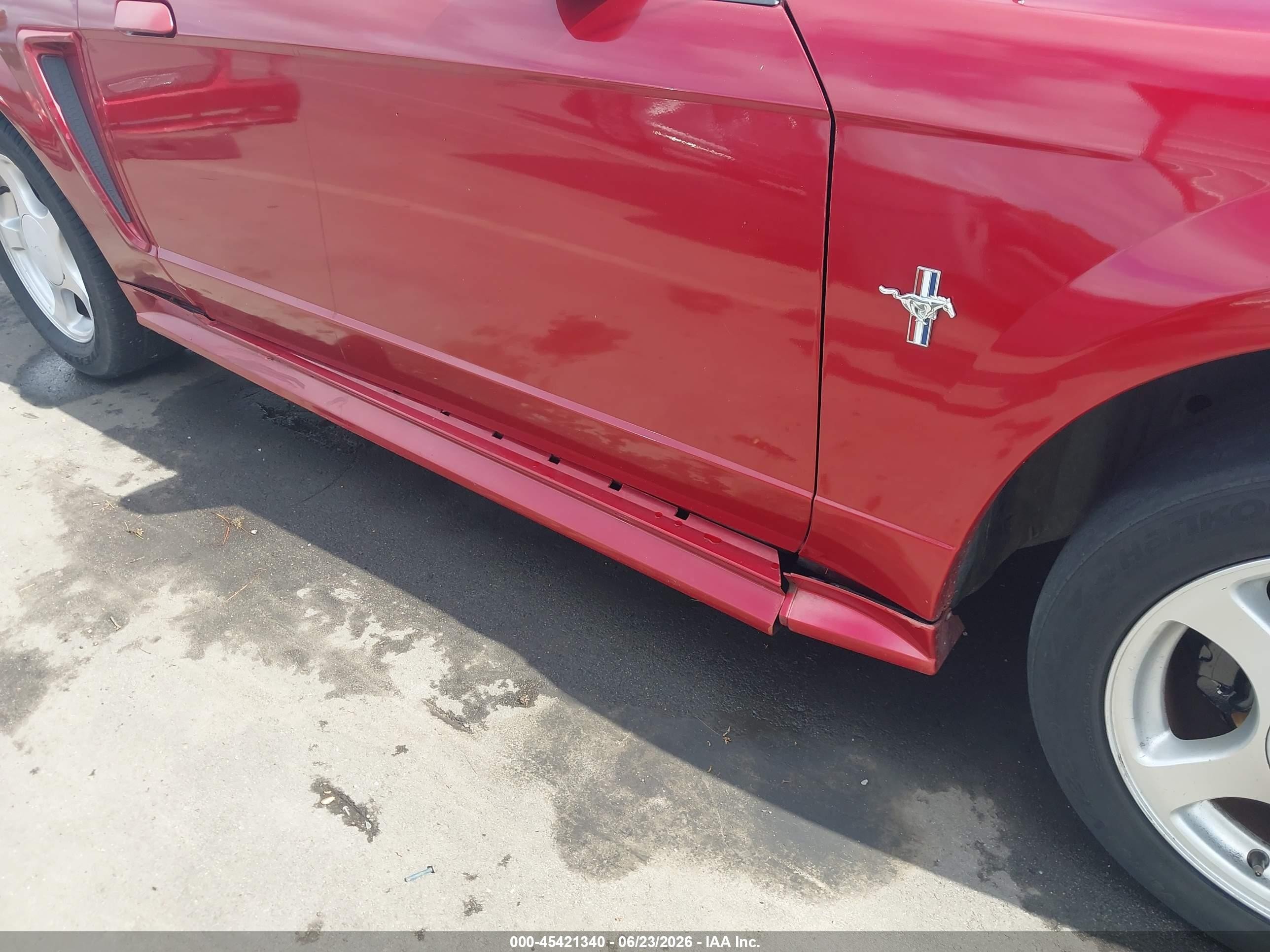 2002 Ford Mustang Deluxe/premium Red vin: 1FAFP40472F167865