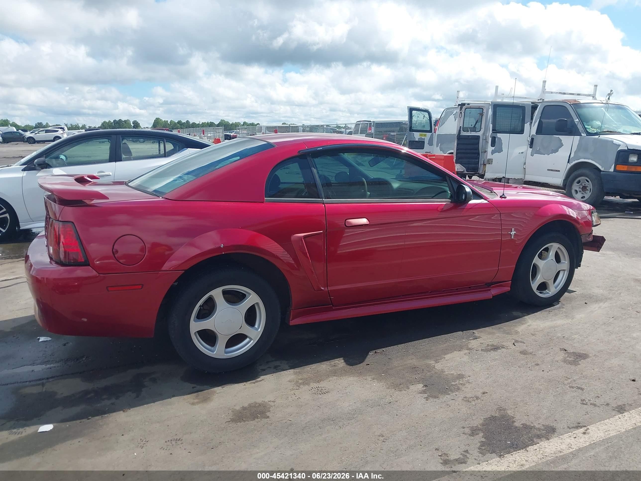 2002 Ford Mustang Deluxe/premium Red vin: 1FAFP40472F167865