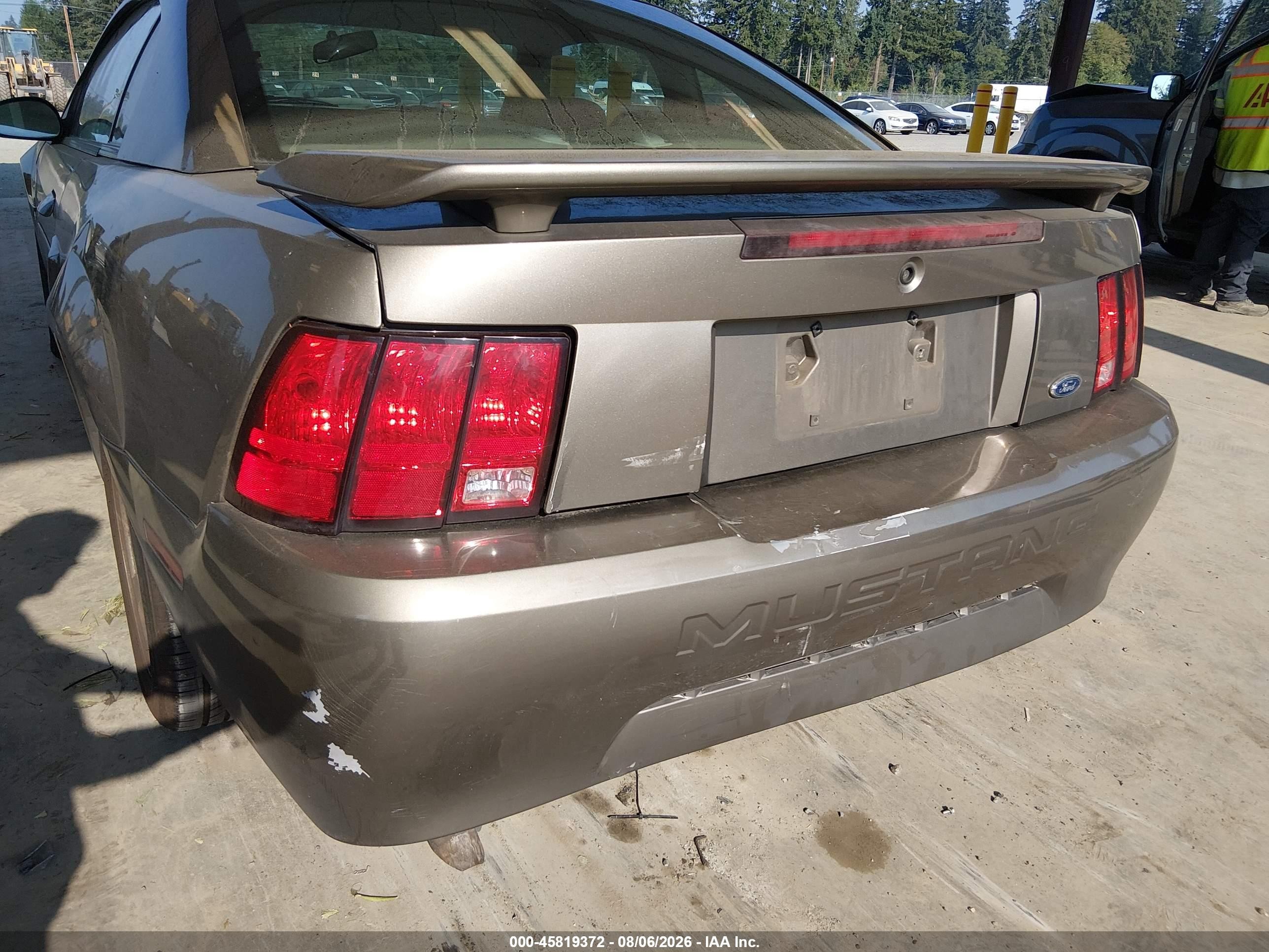 2002 Ford Mustang Deluxe/premium/standard Brown vin: 1FAFP40472F171432