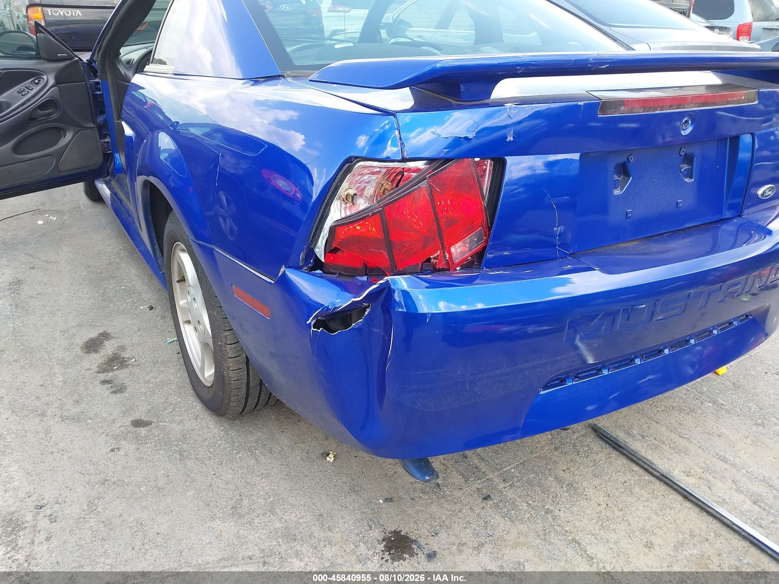 2003 Ford Mustang   Blue vin: 1FAFP40473F303333