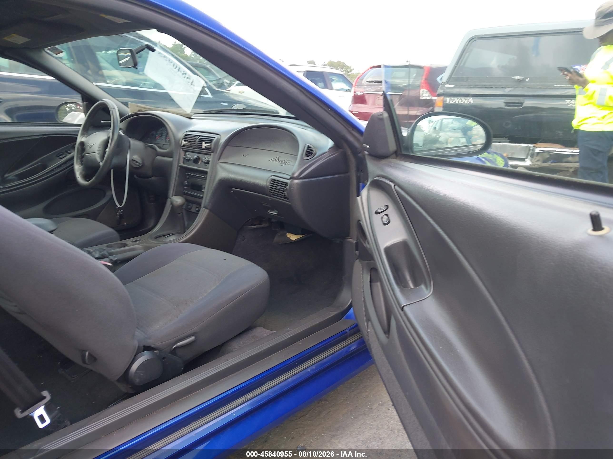 2003 Ford Mustang   Blue vin: 1FAFP40473F303333
