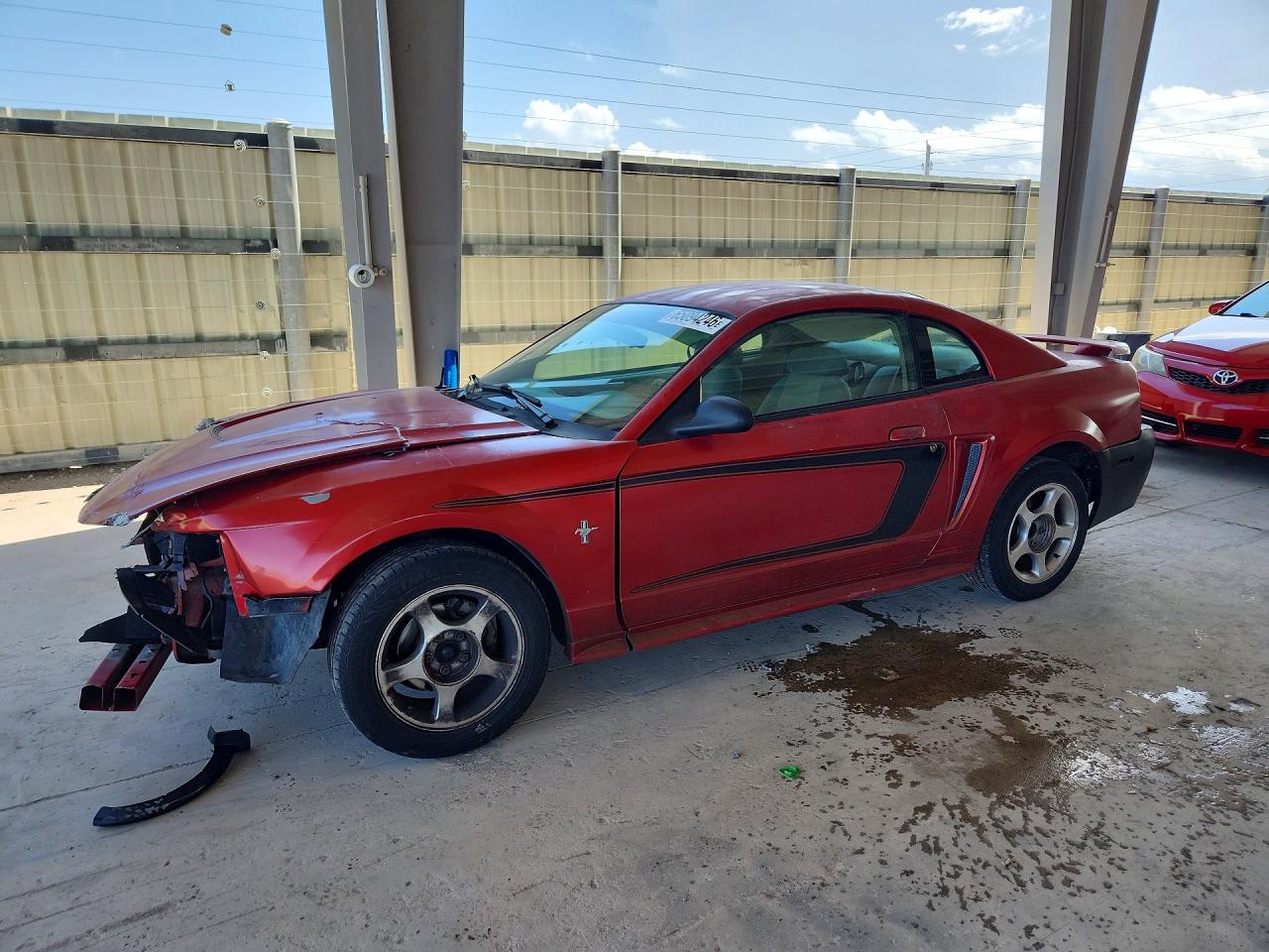 2003 Ford Mustang Red vin: 1FAFP40473F353617