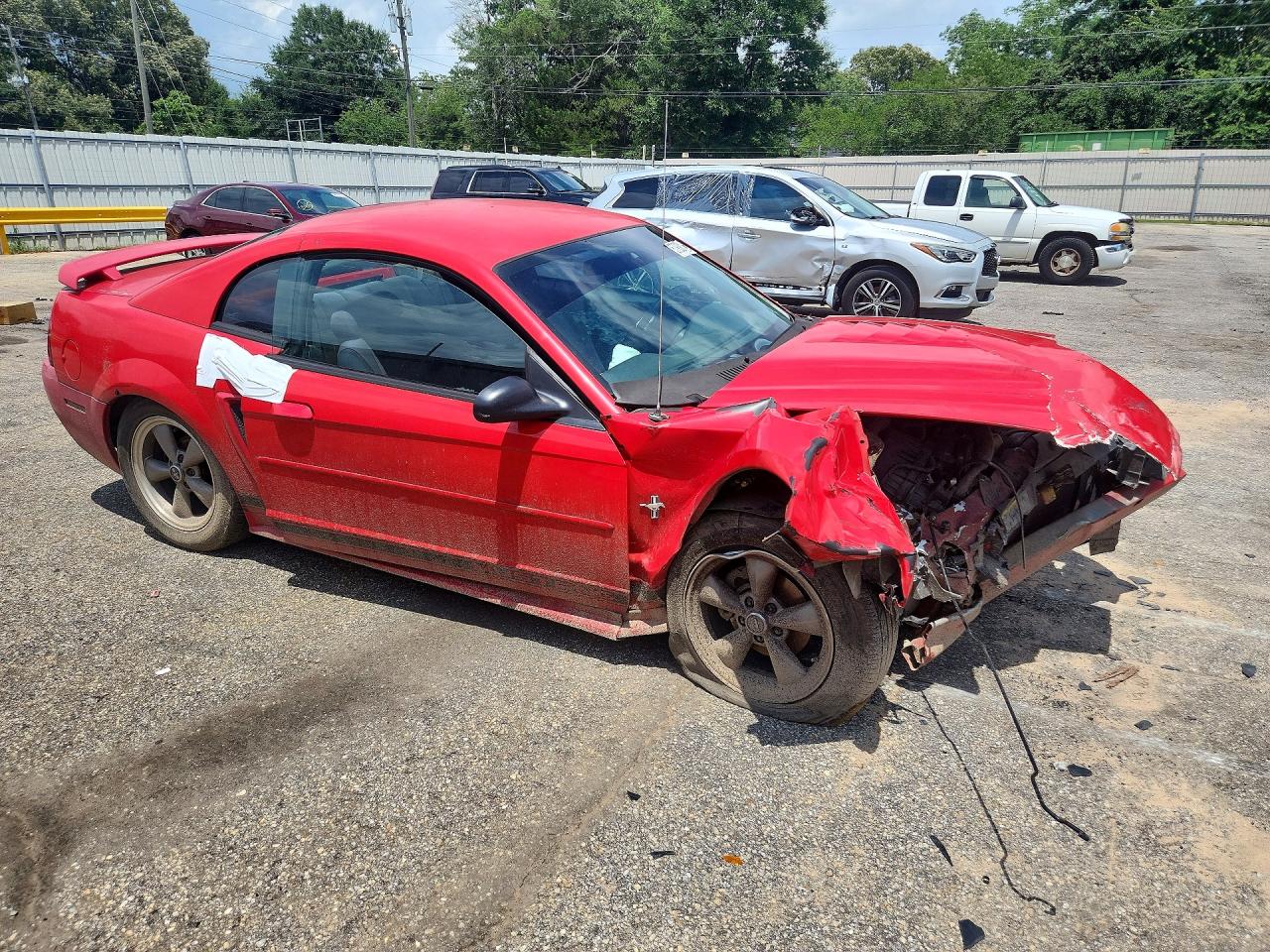 2003 Ford Mustang Red vin: 1FAFP40473F411550