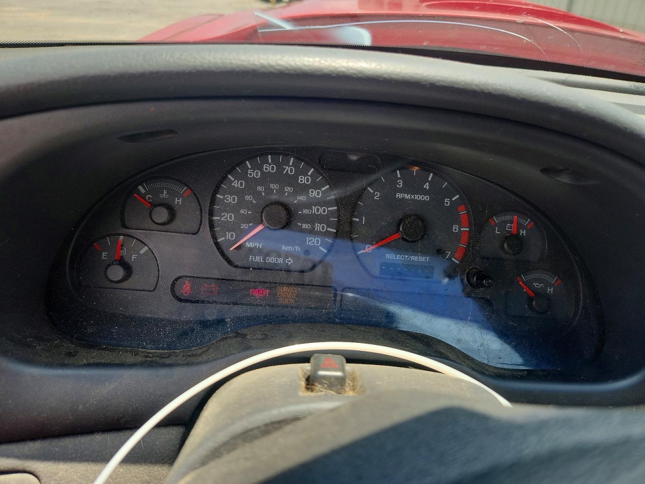 2003 Ford Mustang Red vin: 1FAFP40473F411550