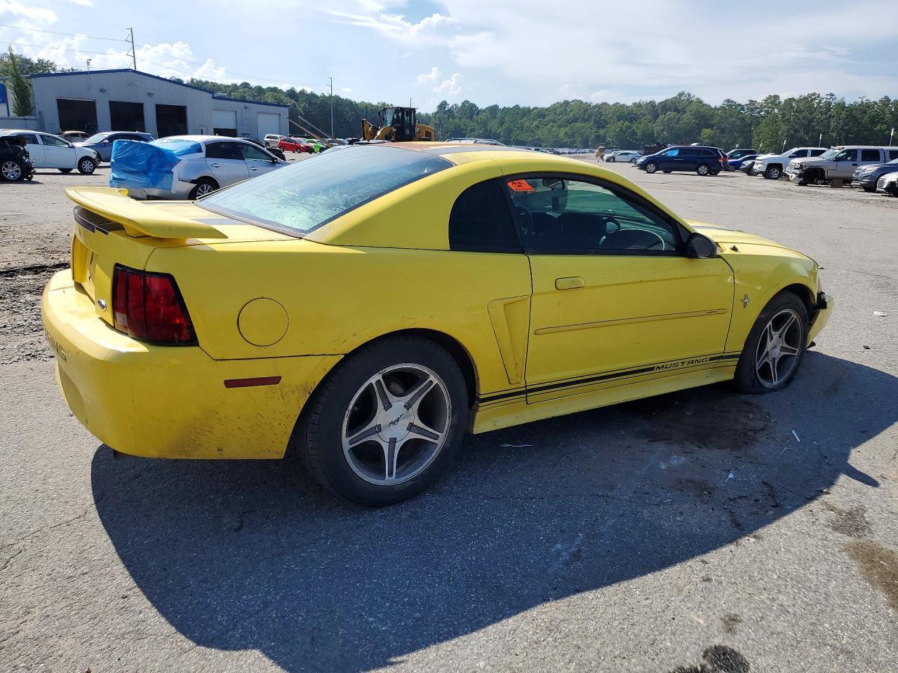 2003 Ford Mustang Yellow vin: 1FAFP40473F439350