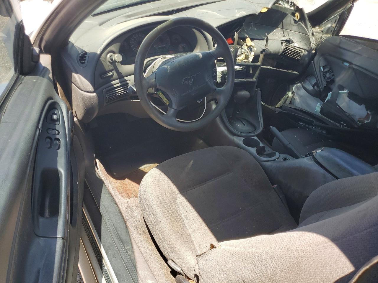 1999 Ford Mustang Silver vin: 1FAFP4047XF104515