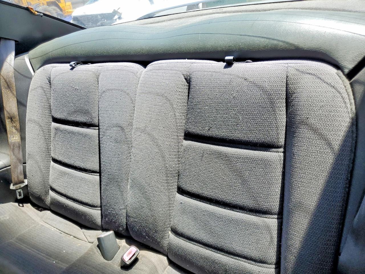 1999 Ford Mustang Silver vin: 1FAFP4047XF104515