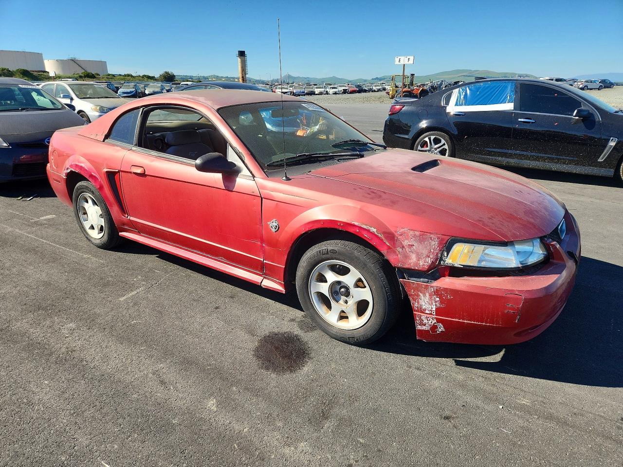 1999 Ford Mustang Red vin: 1FAFP4047XF136378
