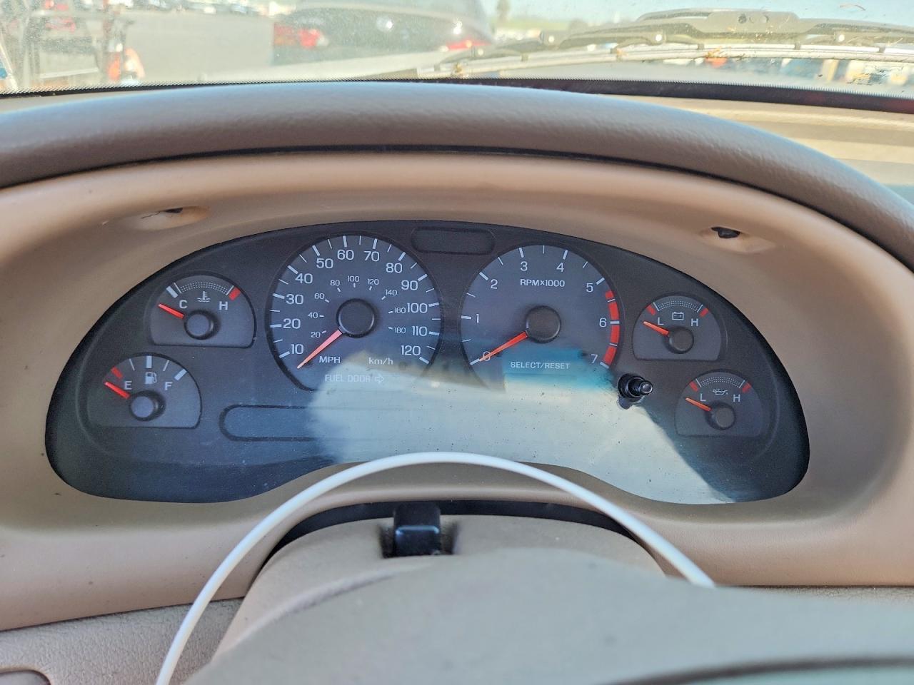 1999 Ford Mustang Red vin: 1FAFP4047XF136378