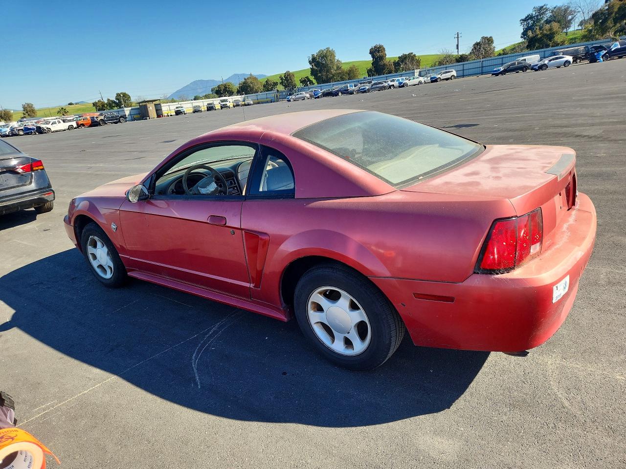 1999 Ford Mustang Red vin: 1FAFP4047XF136378