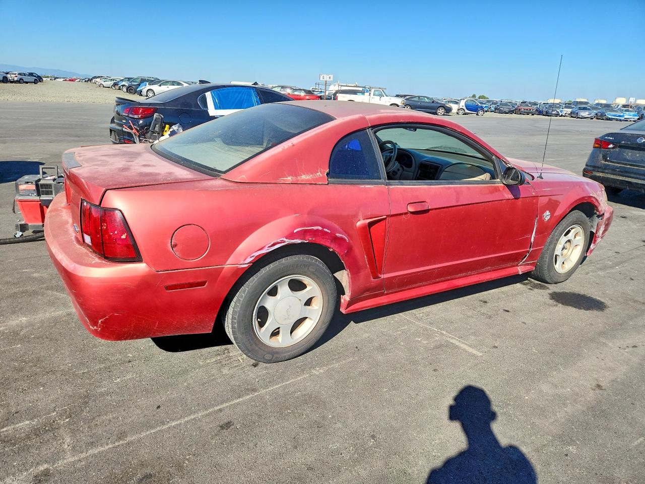 1999 Ford Mustang Red vin: 1FAFP4047XF136378