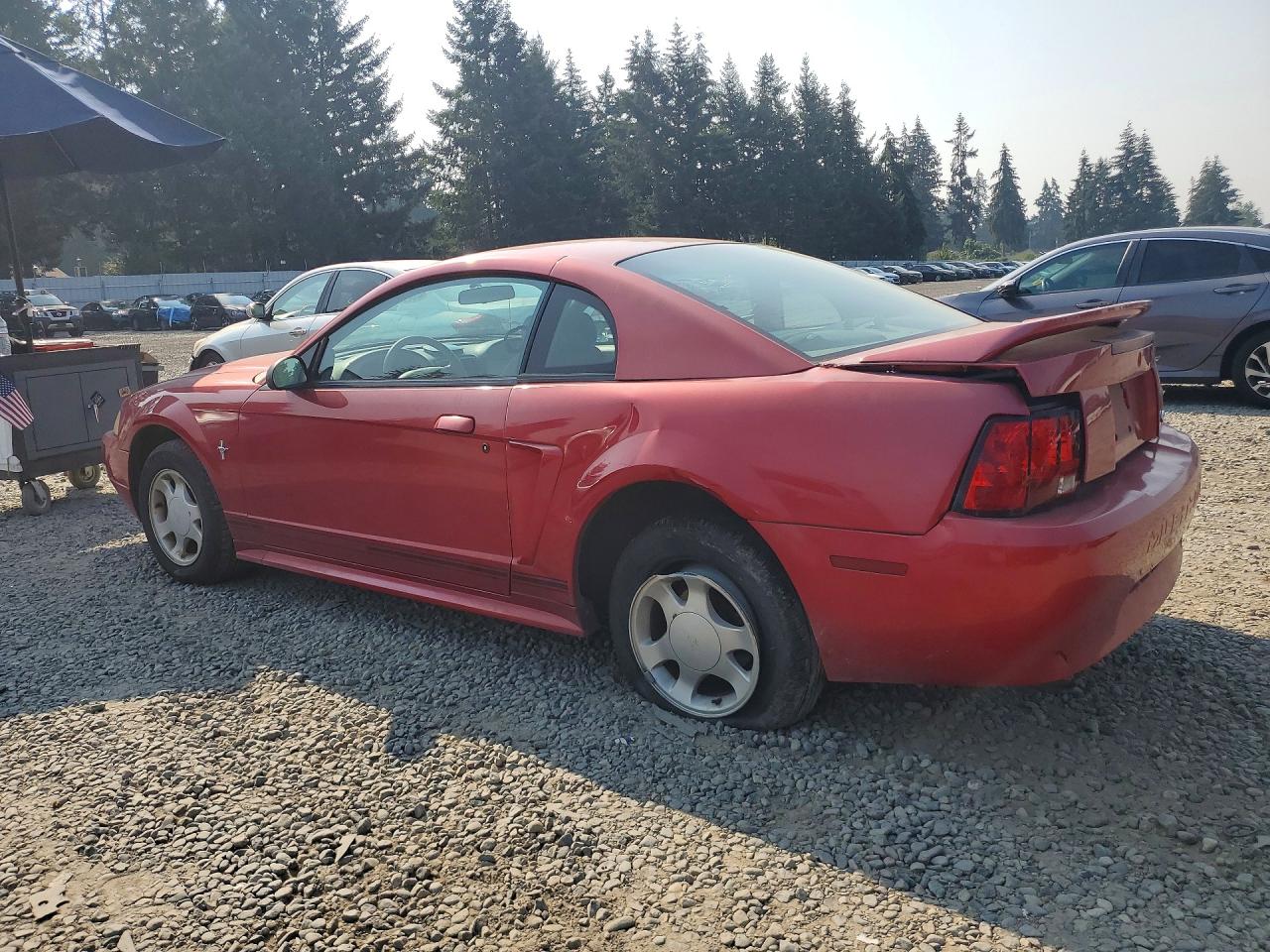 2000 Ford Mustang Red vin: 1FAFP4047YF135376