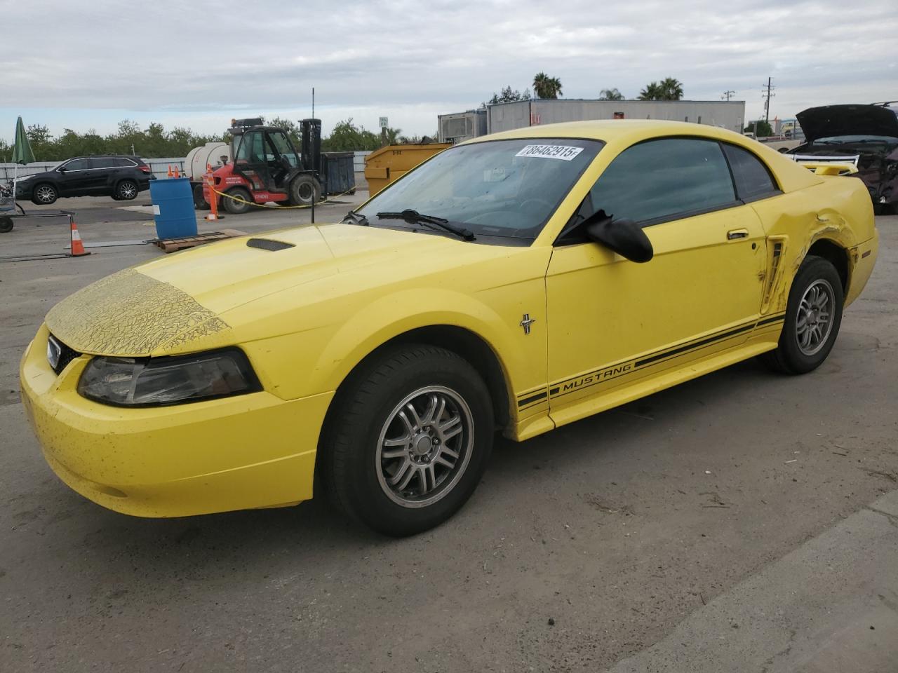 2001 Ford Mustang Желтый vin: 1FAFP40481F199139