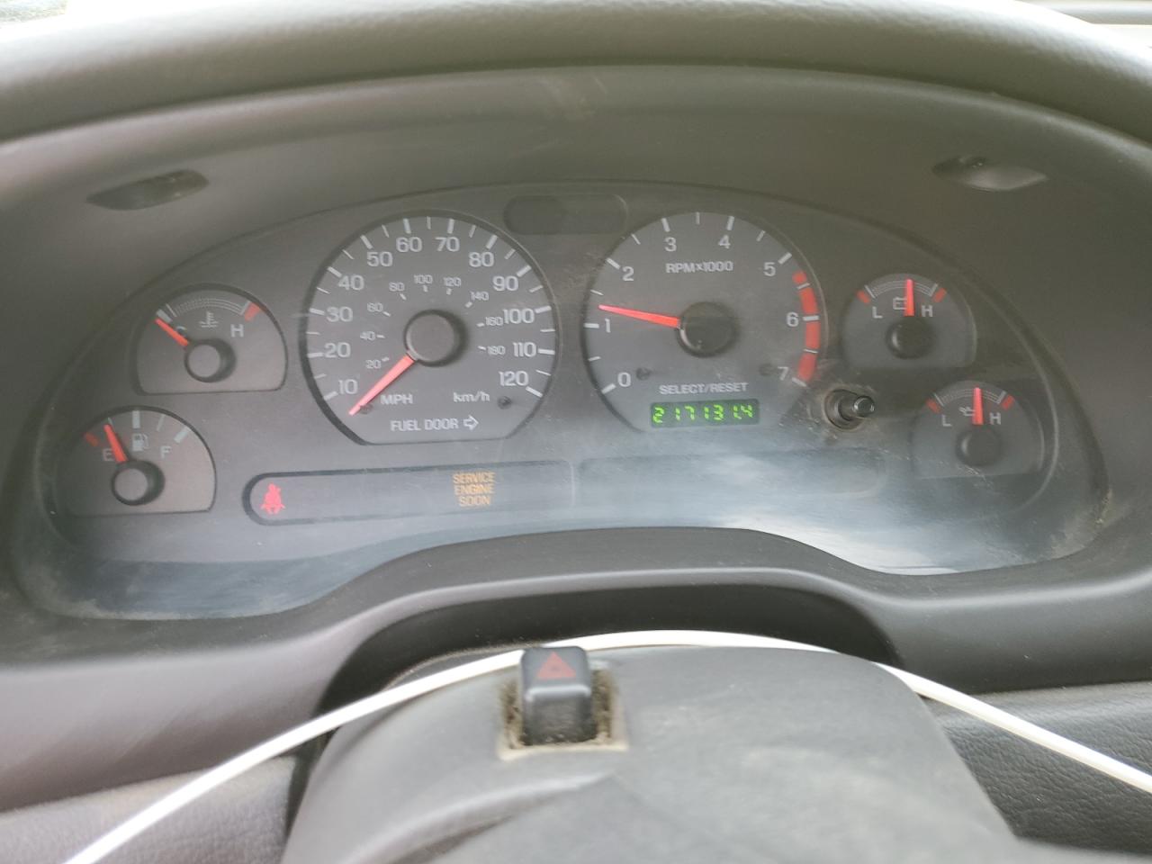 2001 Ford Mustang Желтый vin: 1FAFP40481F199139