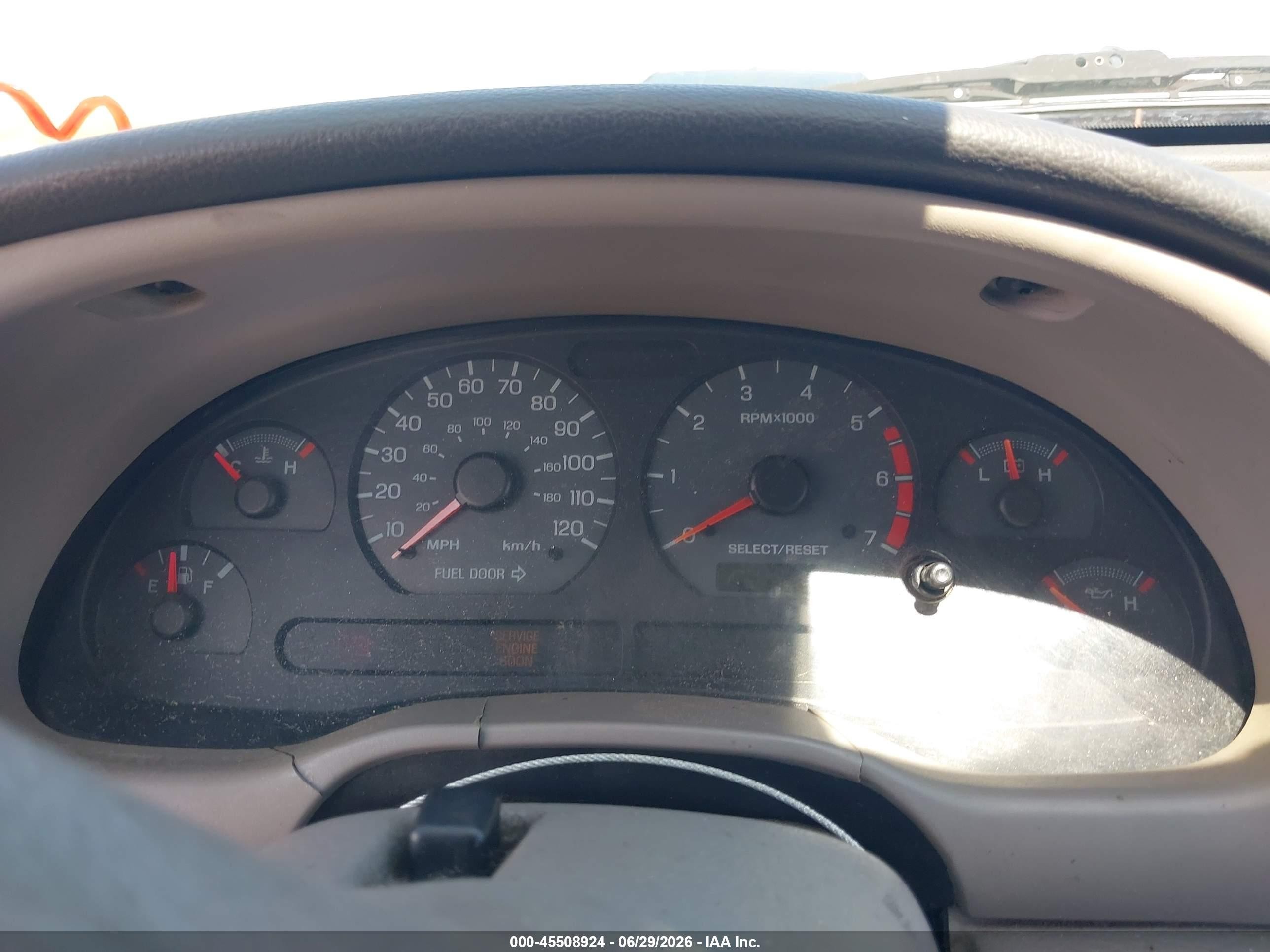 2002 Ford Mustang Deluxe/premium/standard Silver vin: 1FAFP40482F150511