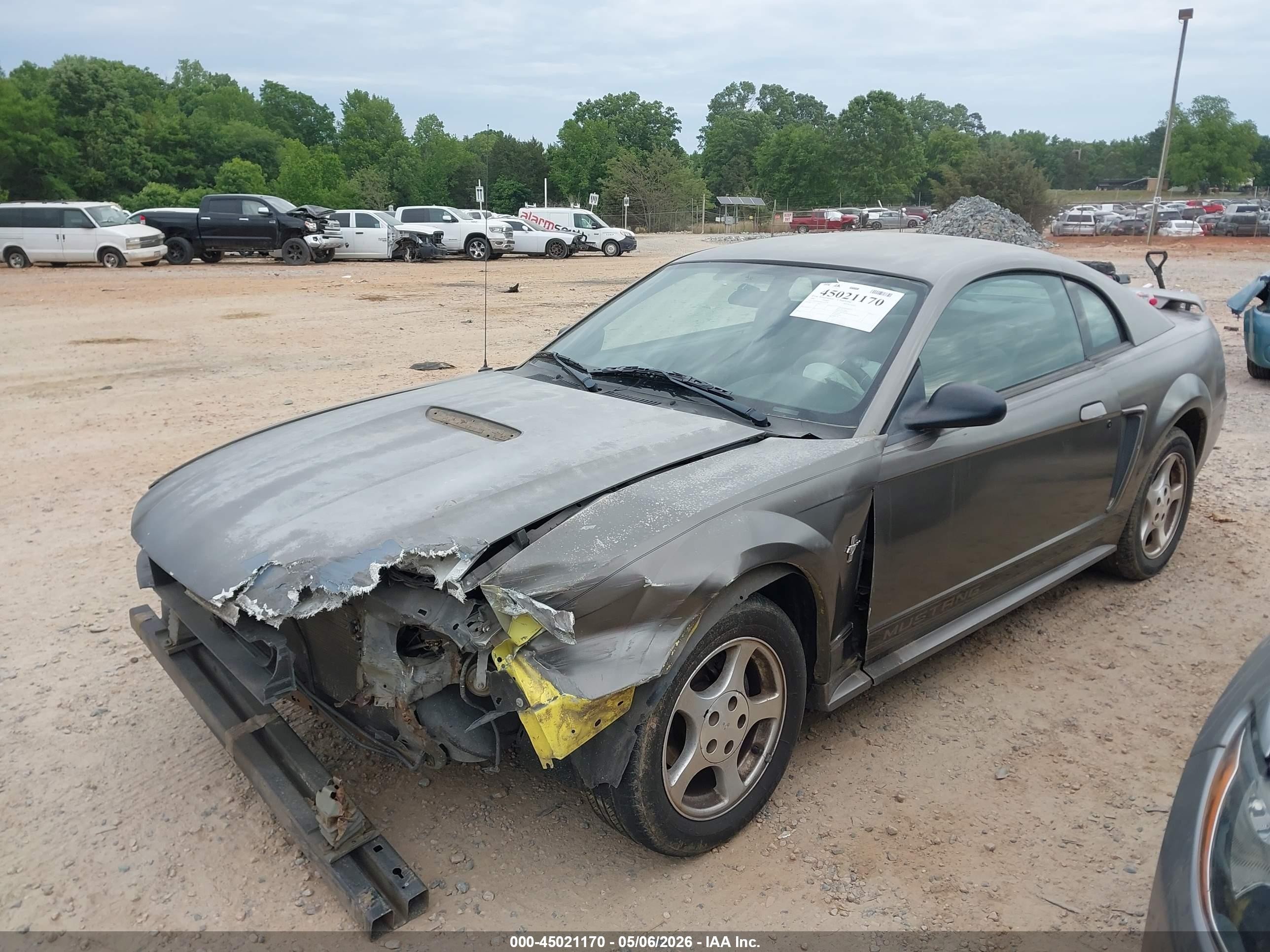 2002 Ford Mustang   Gray vin: 1FAFP40482F242749