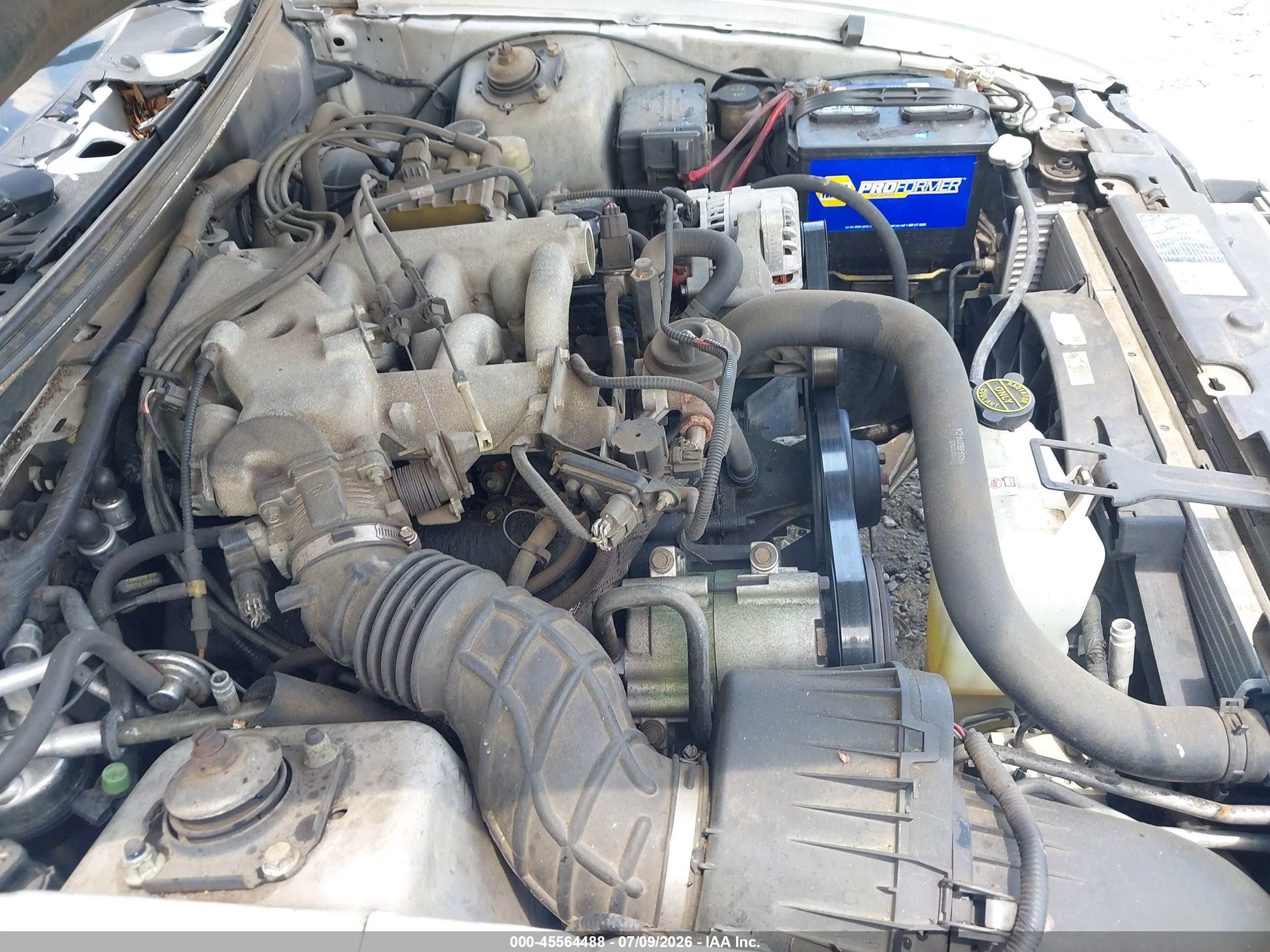 2003 Ford Mustang   Silver vin: 1FAFP40483F306175