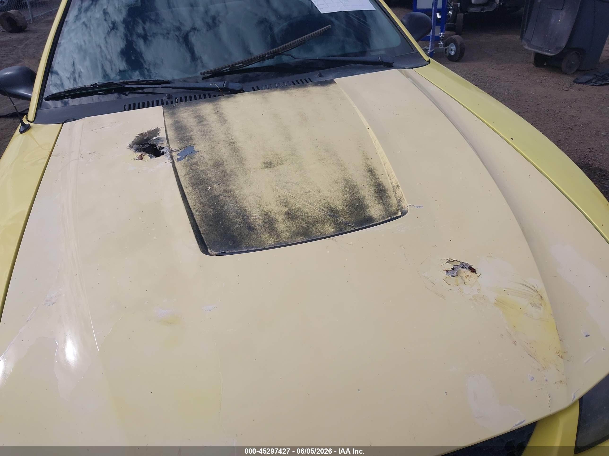 2003 Ford Mustang   Yellow vin: 1FAFP40483F324885