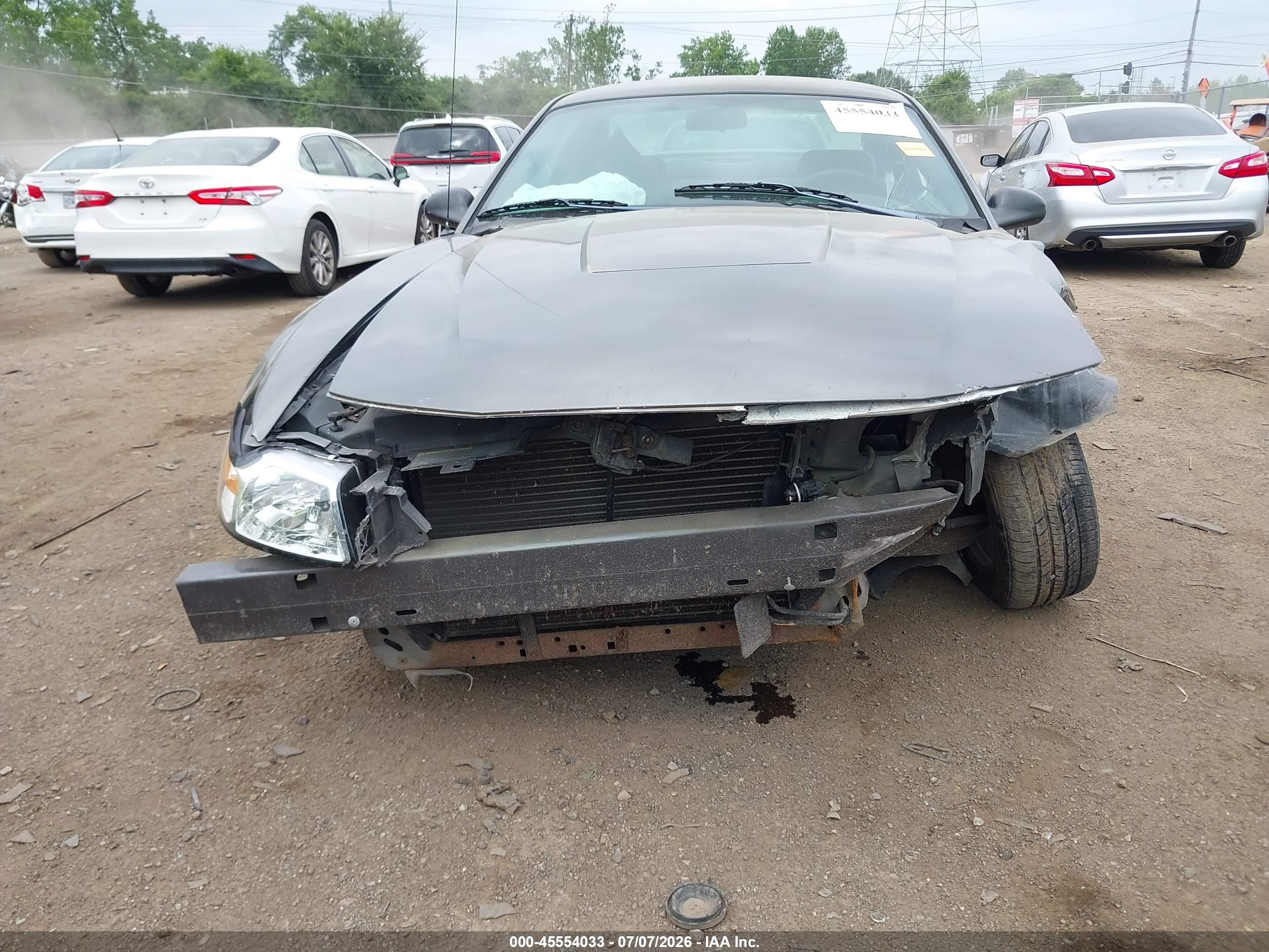 2003 Ford Mustang   Gray vin: 1FAFP40483F349415