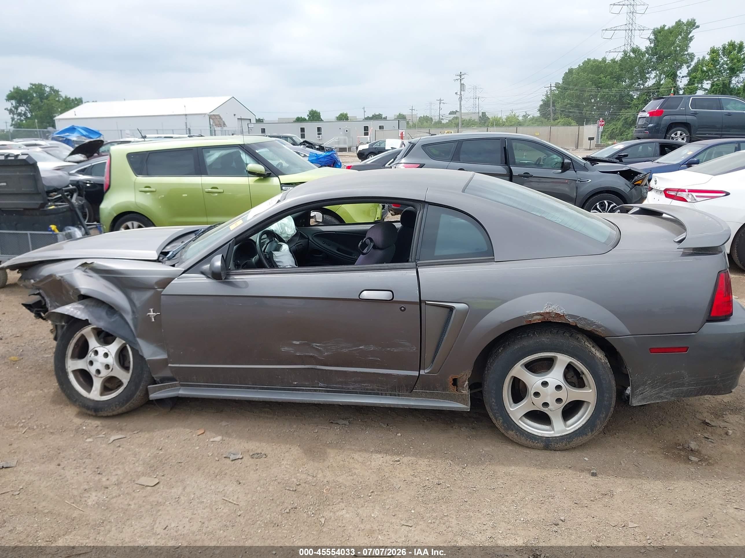 2003 Ford Mustang   Gray vin: 1FAFP40483F349415