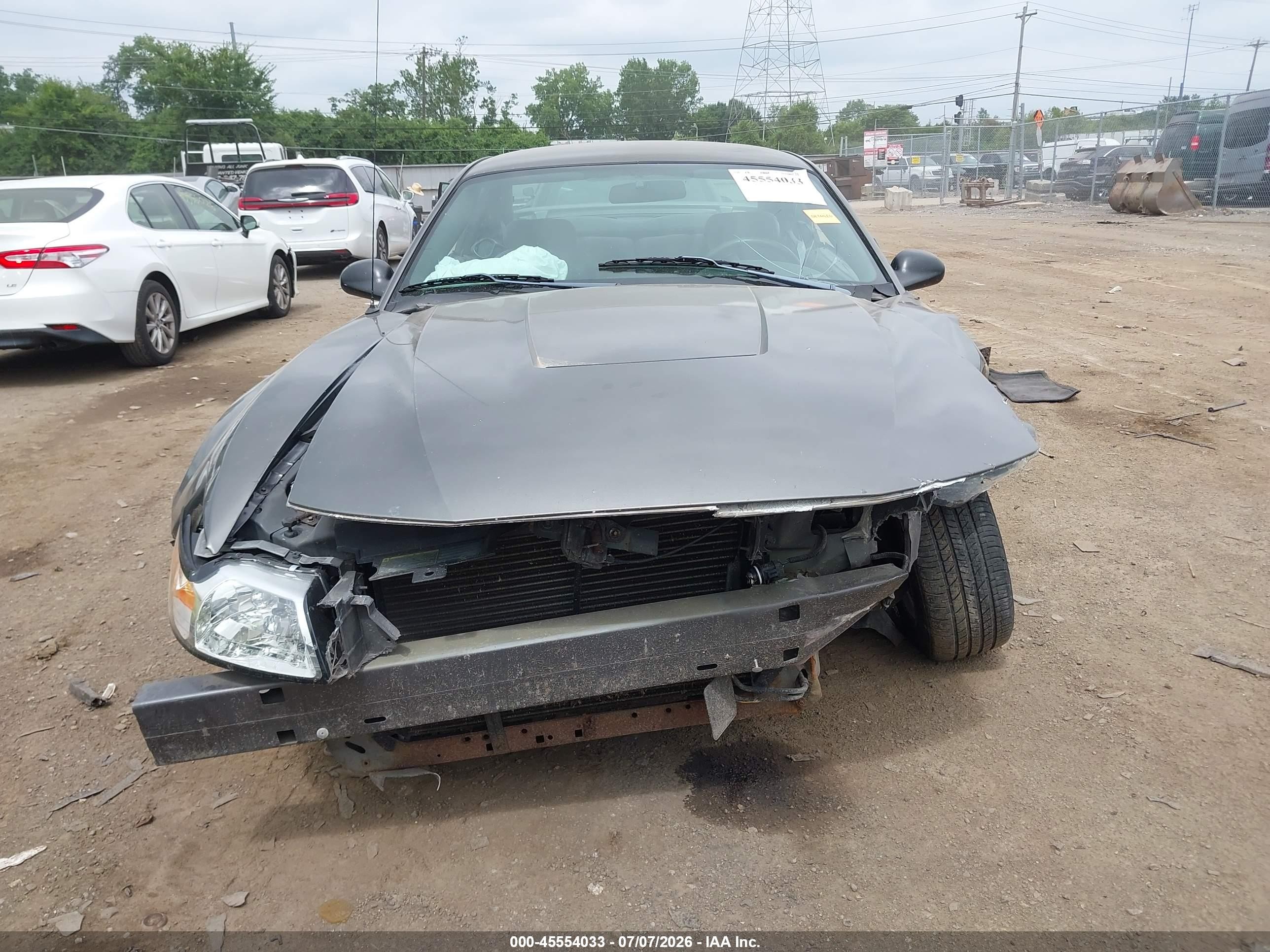 2003 Ford Mustang   Gray vin: 1FAFP40483F349415