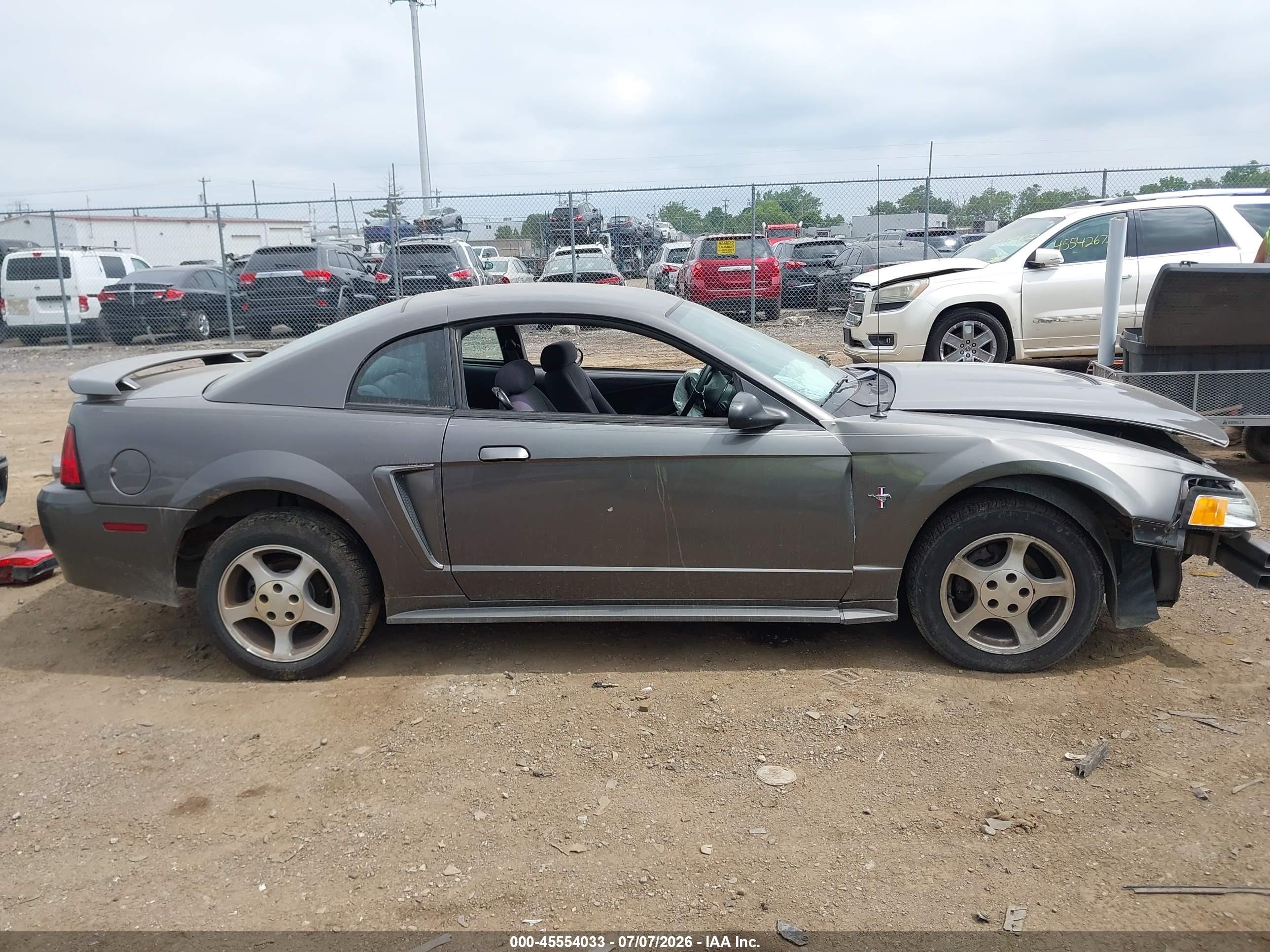 2003 Ford Mustang   Gray vin: 1FAFP40483F349415