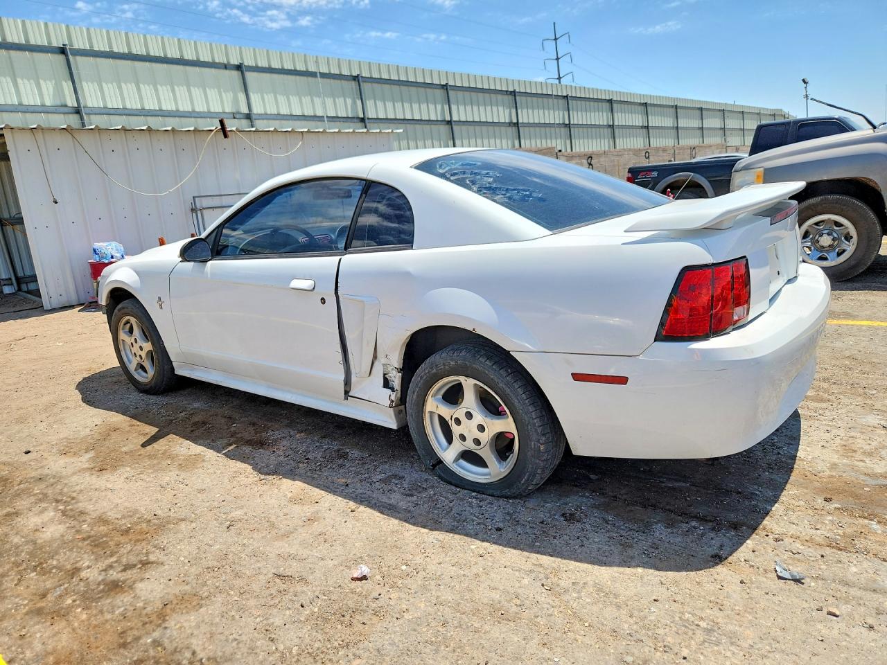 2003 Ford Mustang White vin: 1FAFP40483F363749